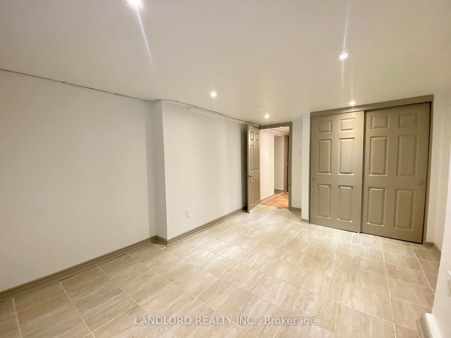 Photo 17 of Unit 5, 209 Madison Avenue, Toronto, The Annex — HOMEH