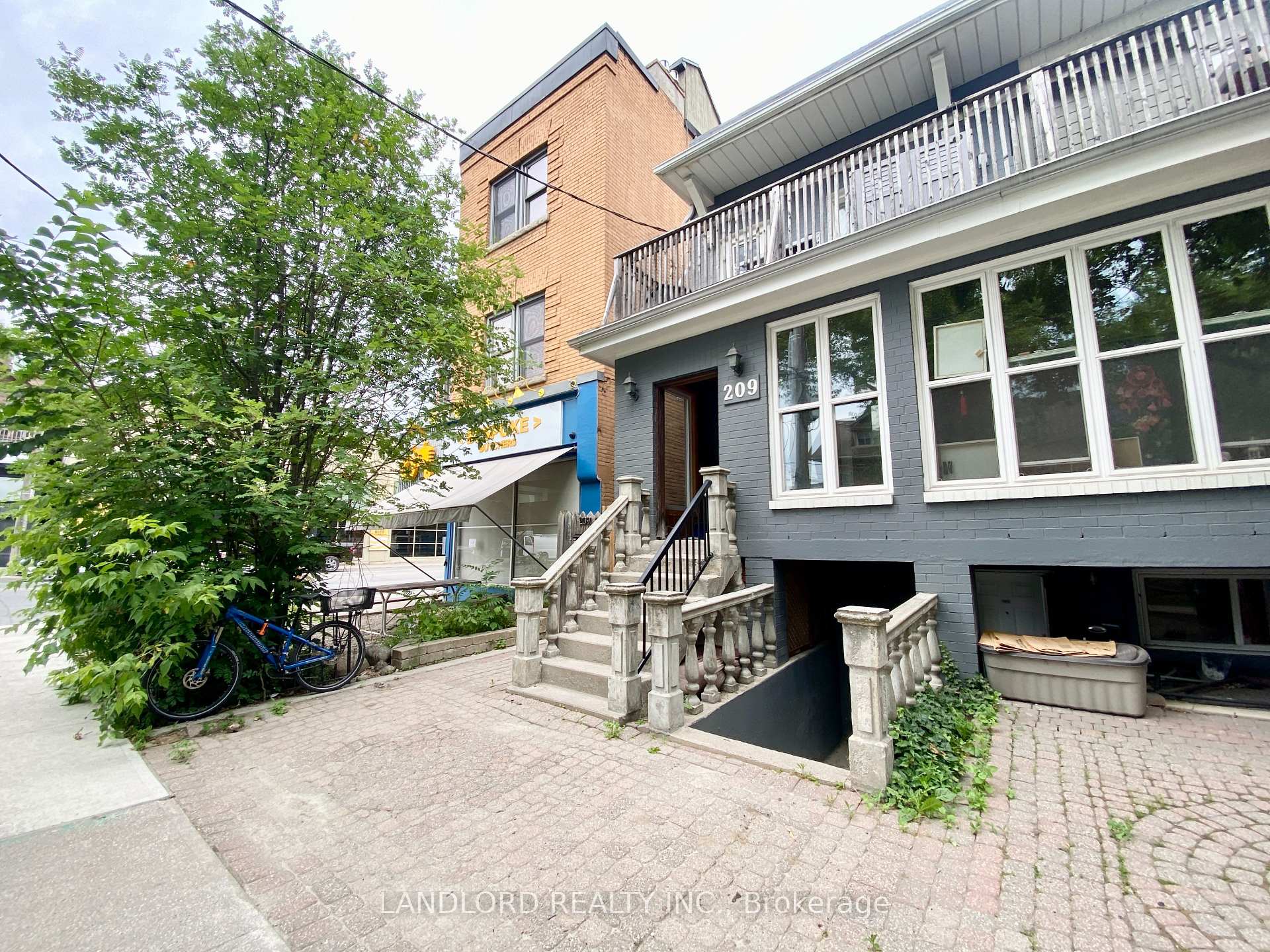 Photo 21 of Unit 5, 209 Madison Avenue, Toronto, The Annex — HOMEH