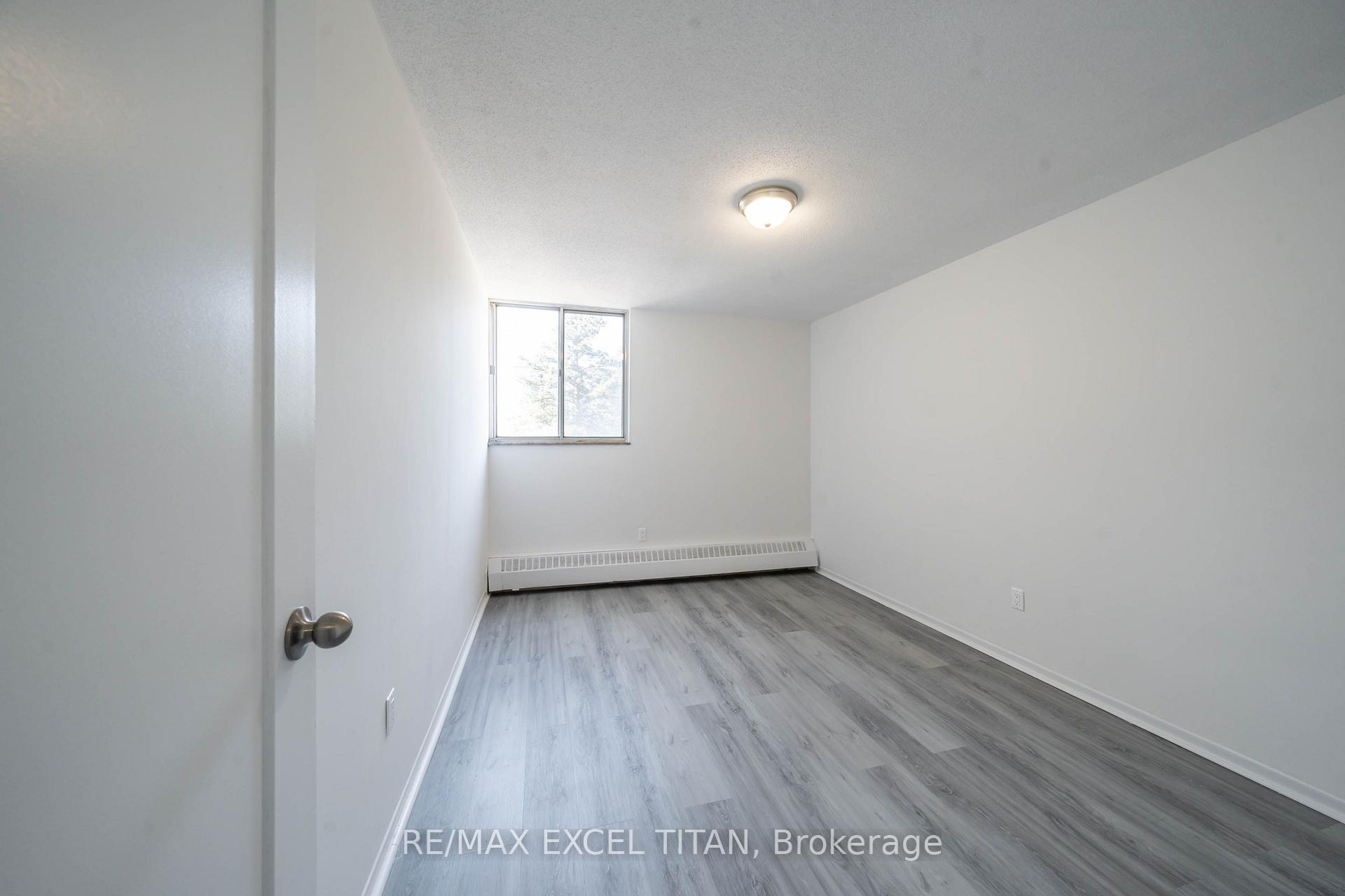 Photo 7 of Unit 402, 165 Cosburn Avenue, Toronto, Danforth Village-East York — HOMEH