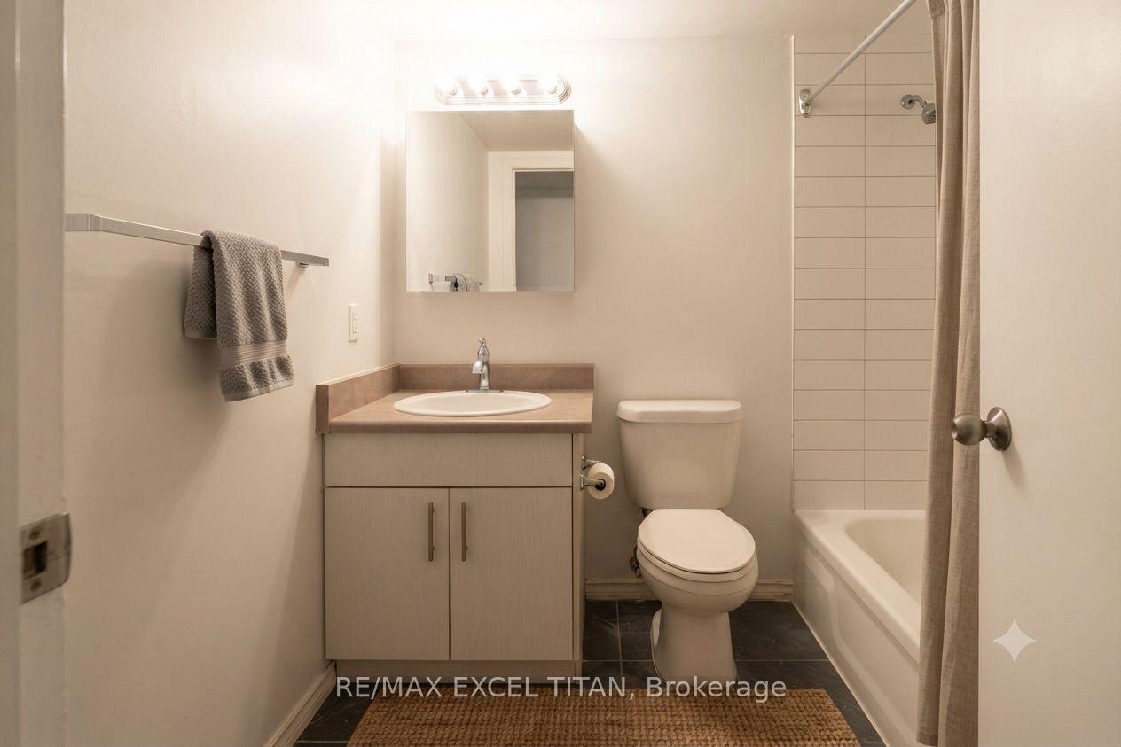 Photo 10 of Unit 402, 165 Cosburn Avenue, Toronto, Danforth Village-East York — HOMEH