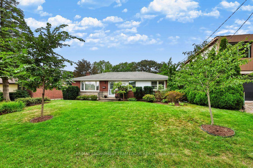 Front of 1078 Dalewood Avenue