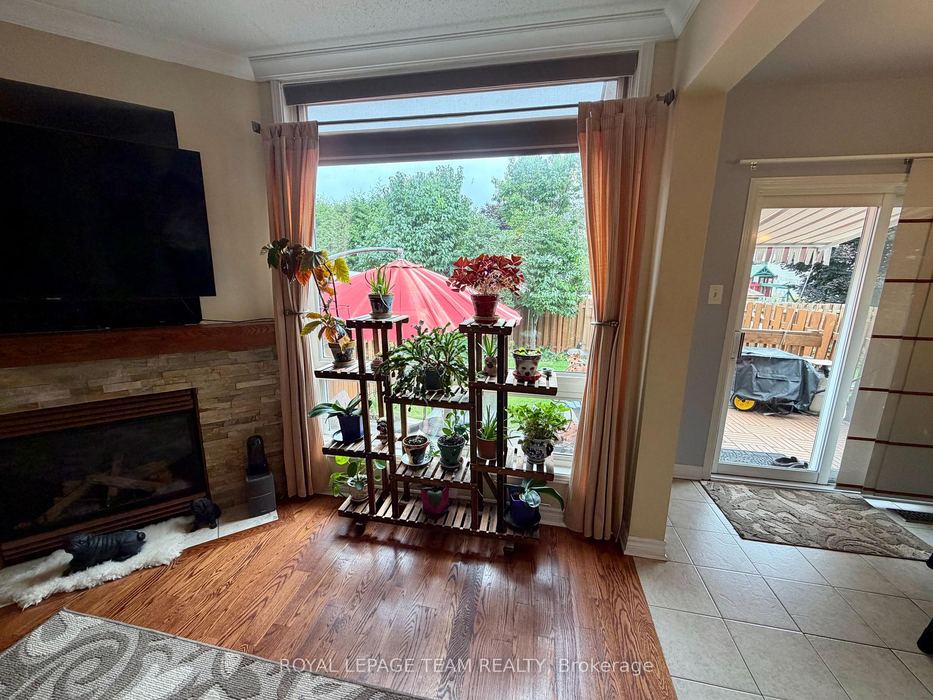 Photo 10 of 5 Chantilly Gate, Ottawa, Stittsville (North) — HOMEH