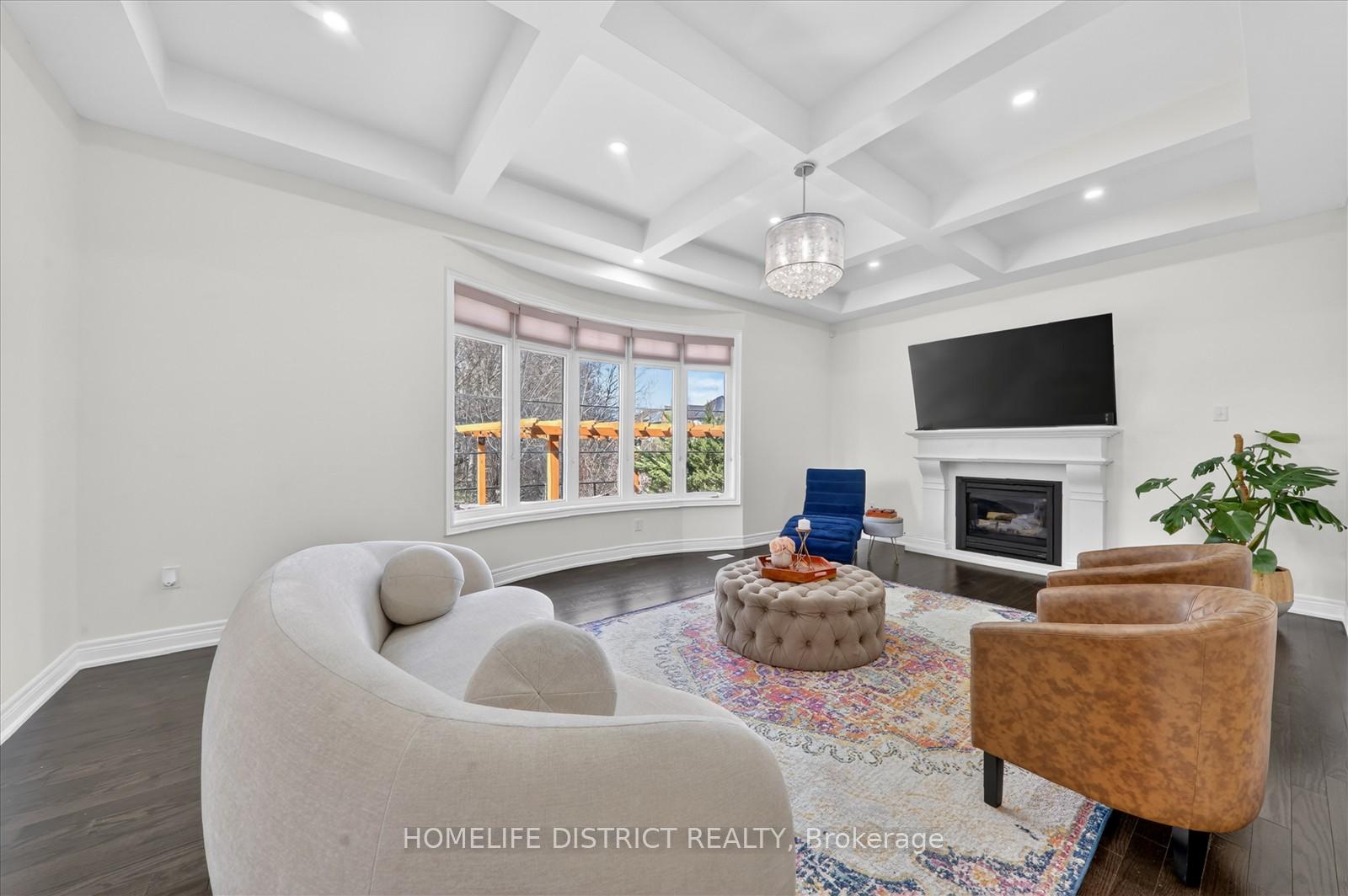 Photo 14 of 210 Cannes Avenue, Vaughan, Vellore Village — HOMEH