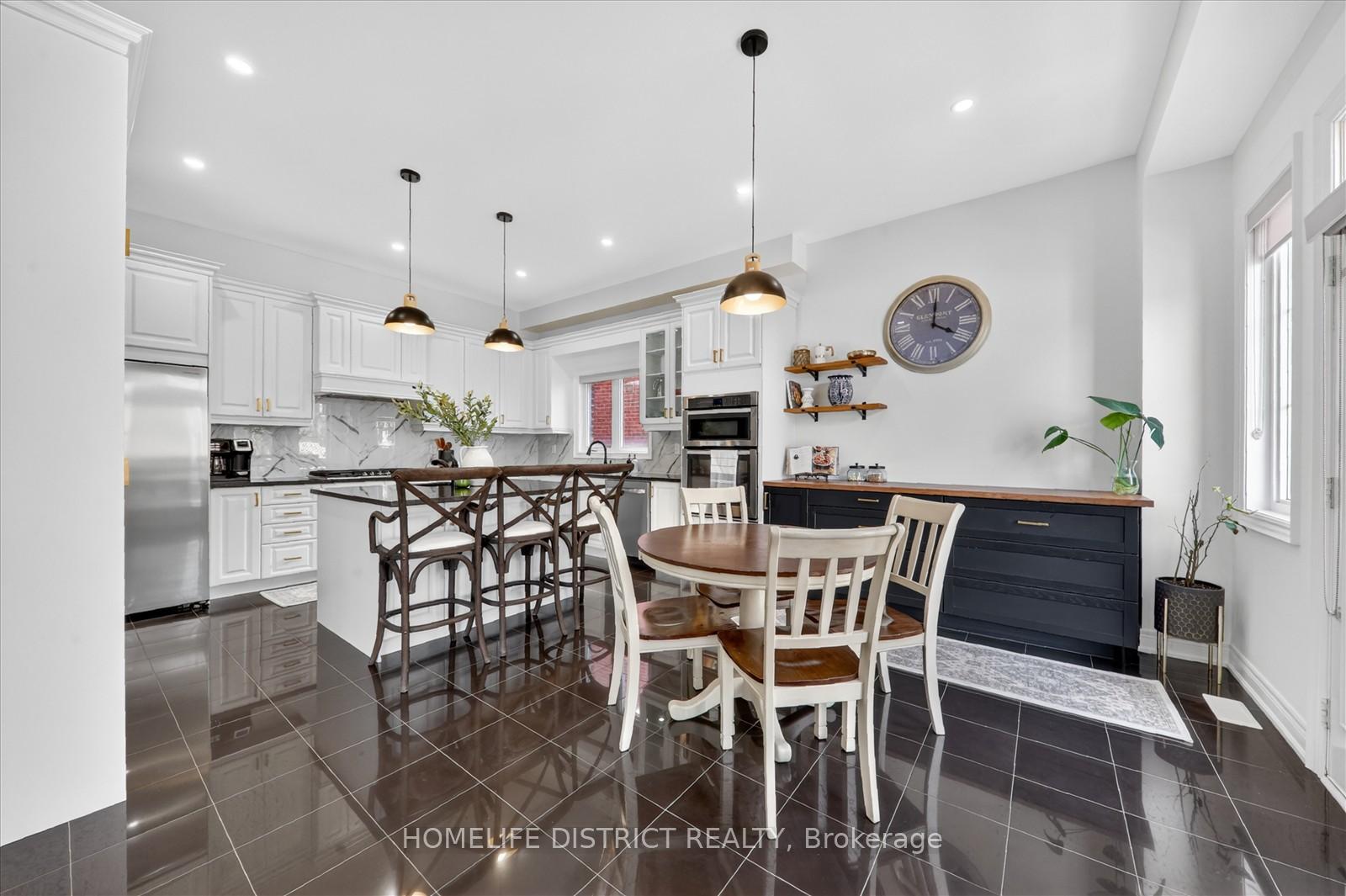 Photo 18 of 210 Cannes Avenue, Vaughan, Vellore Village — HOMEH