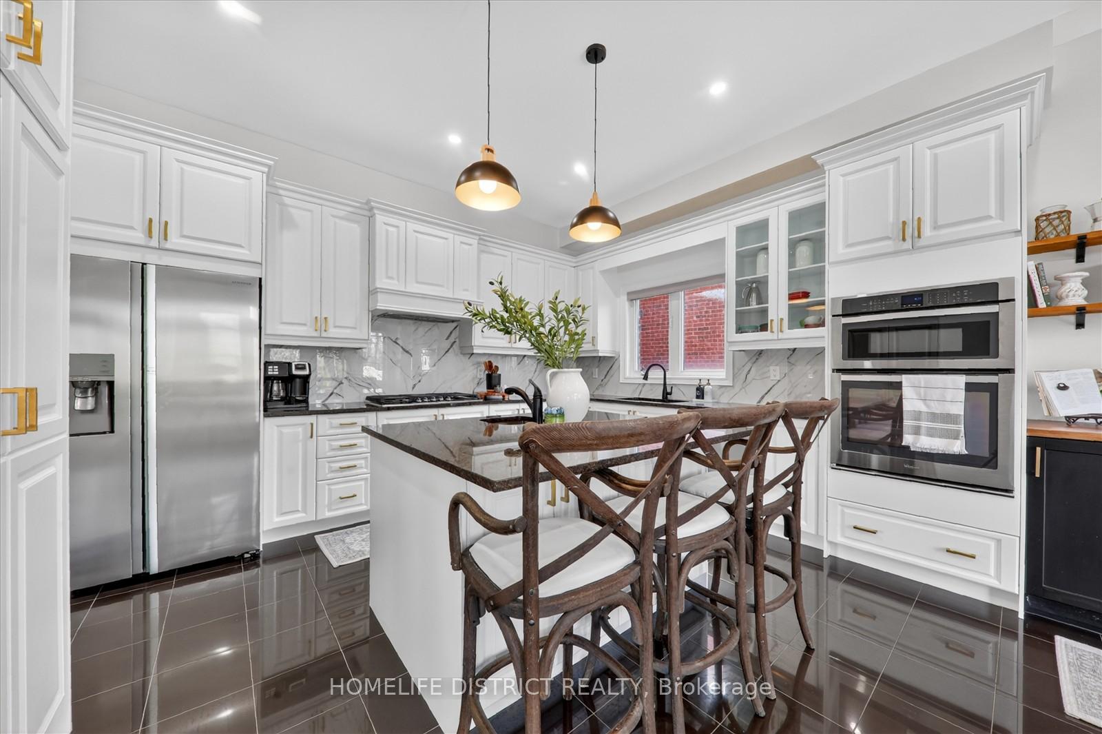 Photo 19 of 210 Cannes Avenue, Vaughan, Vellore Village — HOMEH