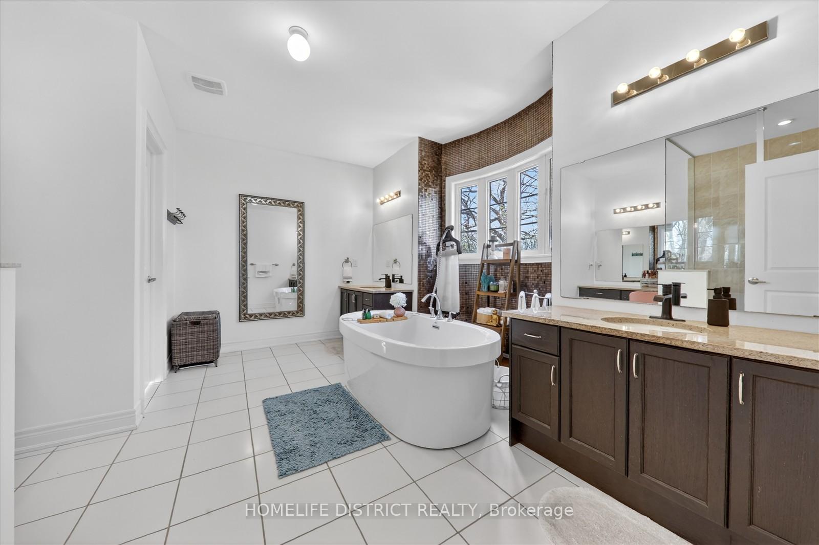 Photo 29 of 210 Cannes Avenue, Vaughan, Vellore Village — HOMEH