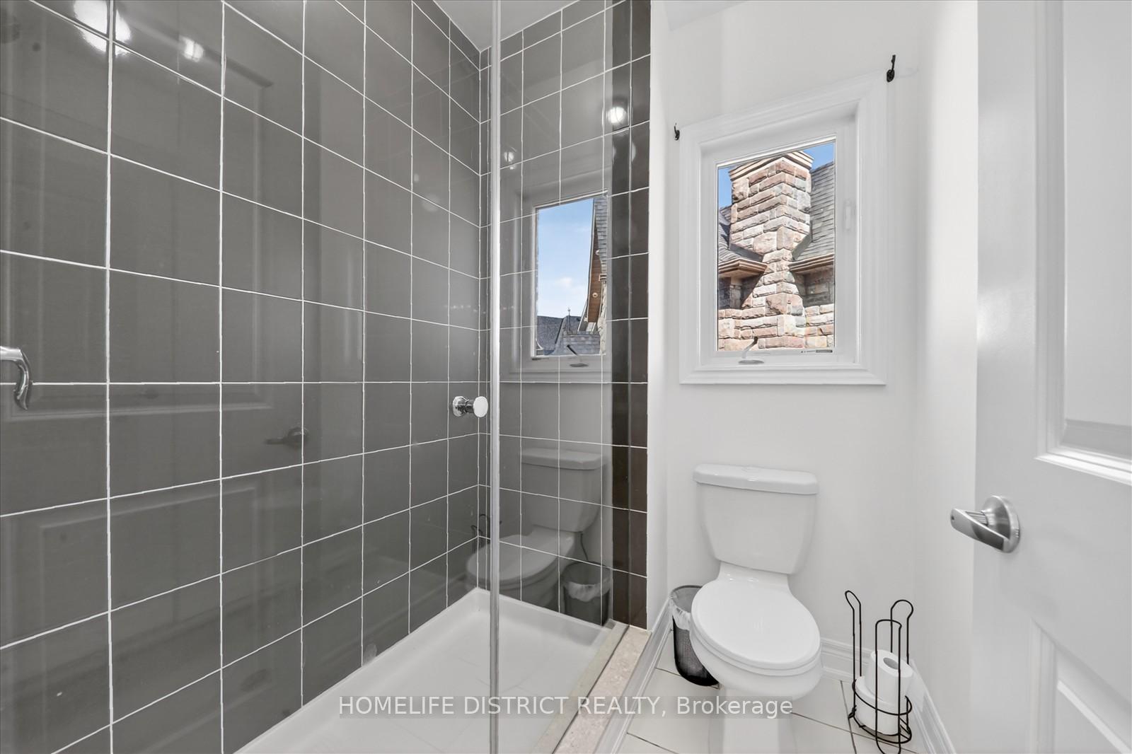 Photo 36 of 210 Cannes Avenue, Vaughan, Vellore Village — HOMEH
