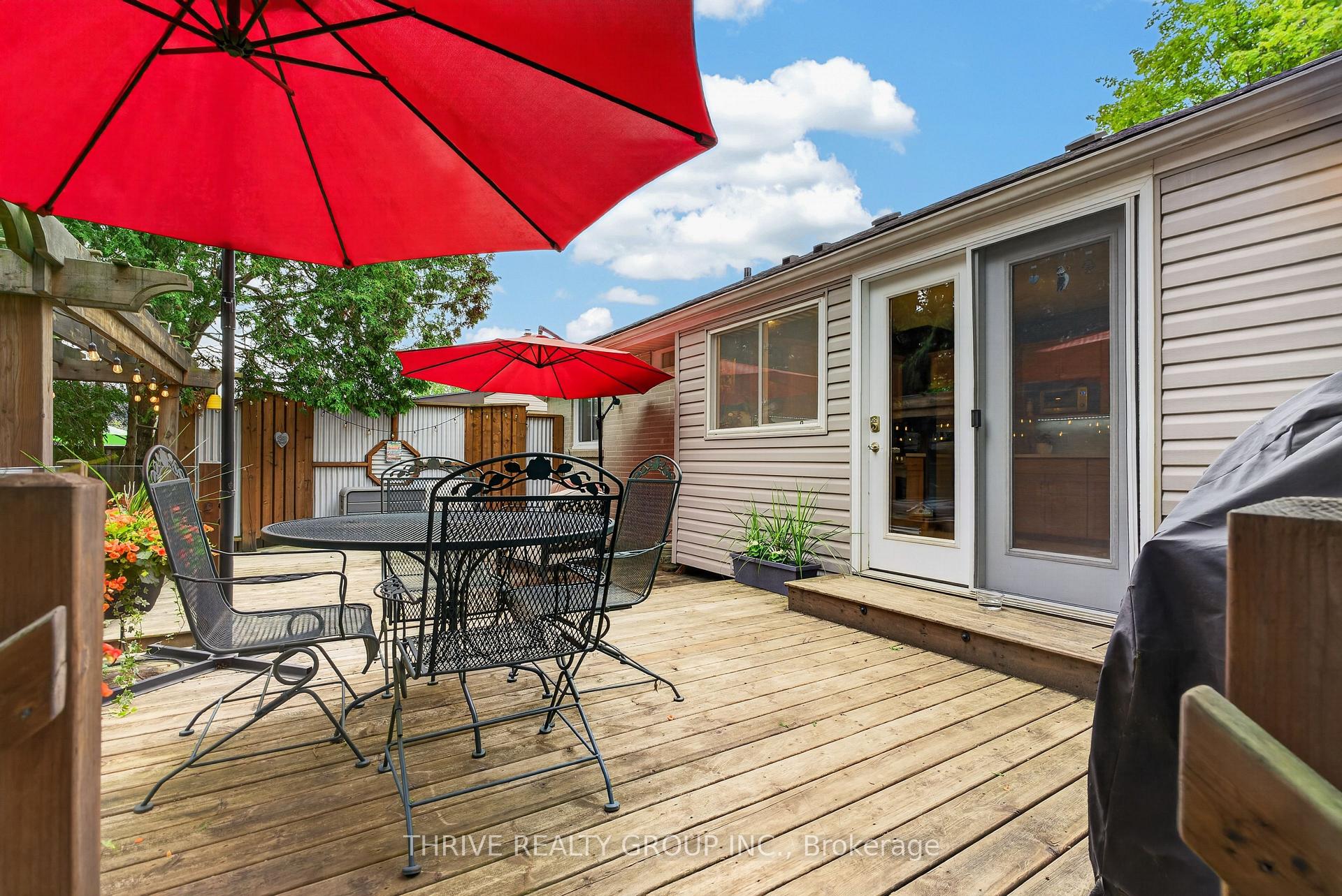 Photo 30 of 190 Goddard Boulevard, London, East H — HOMEH