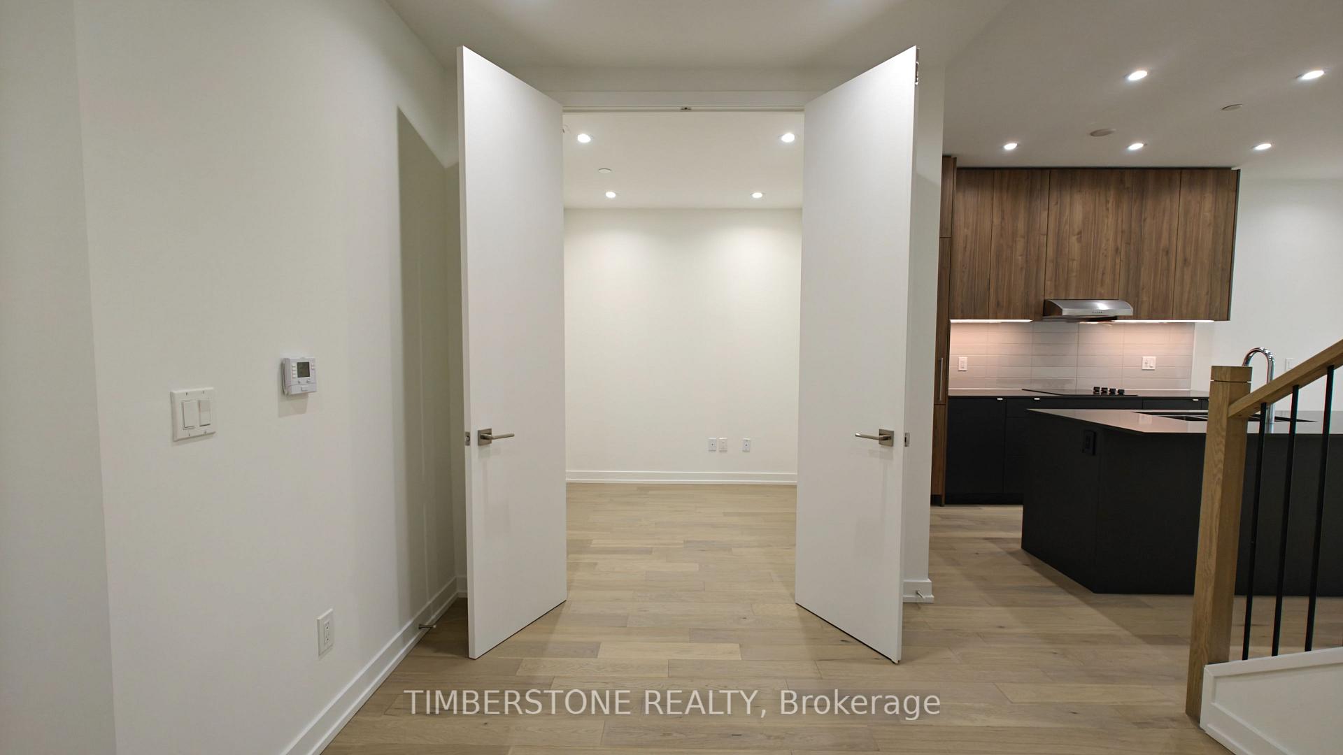 Photo 9 of Unit C106, 6 Red Squirrel Lane, Richmond Hill, Rural Richmond Hill — HOMEH