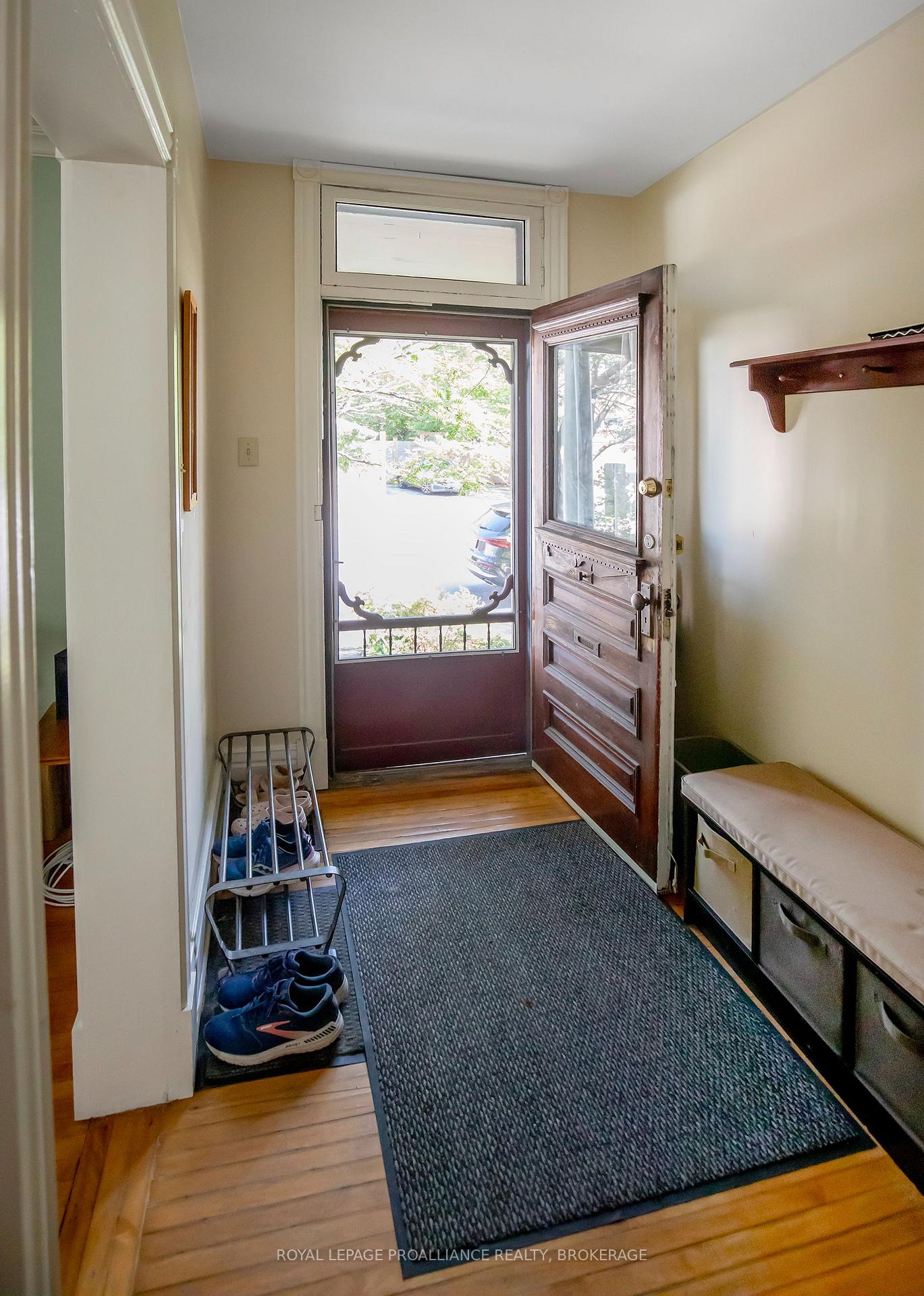 Photo 2 of 38 York Street, Kingston, East of Sir John A. Blvd — HOMEH
