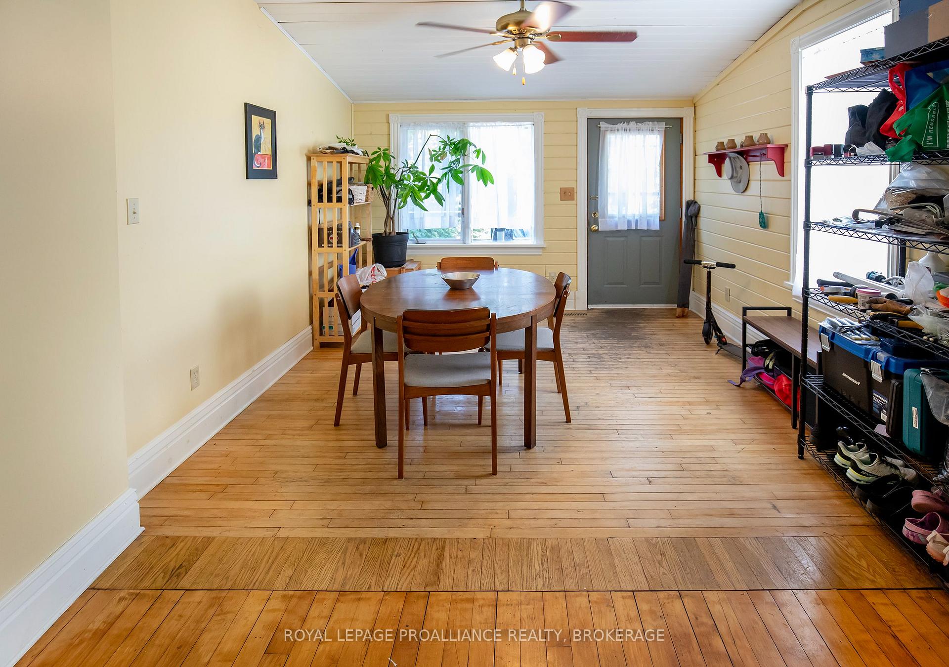 Photo 5 of 38 York Street, Kingston, East of Sir John A. Blvd — HOMEH