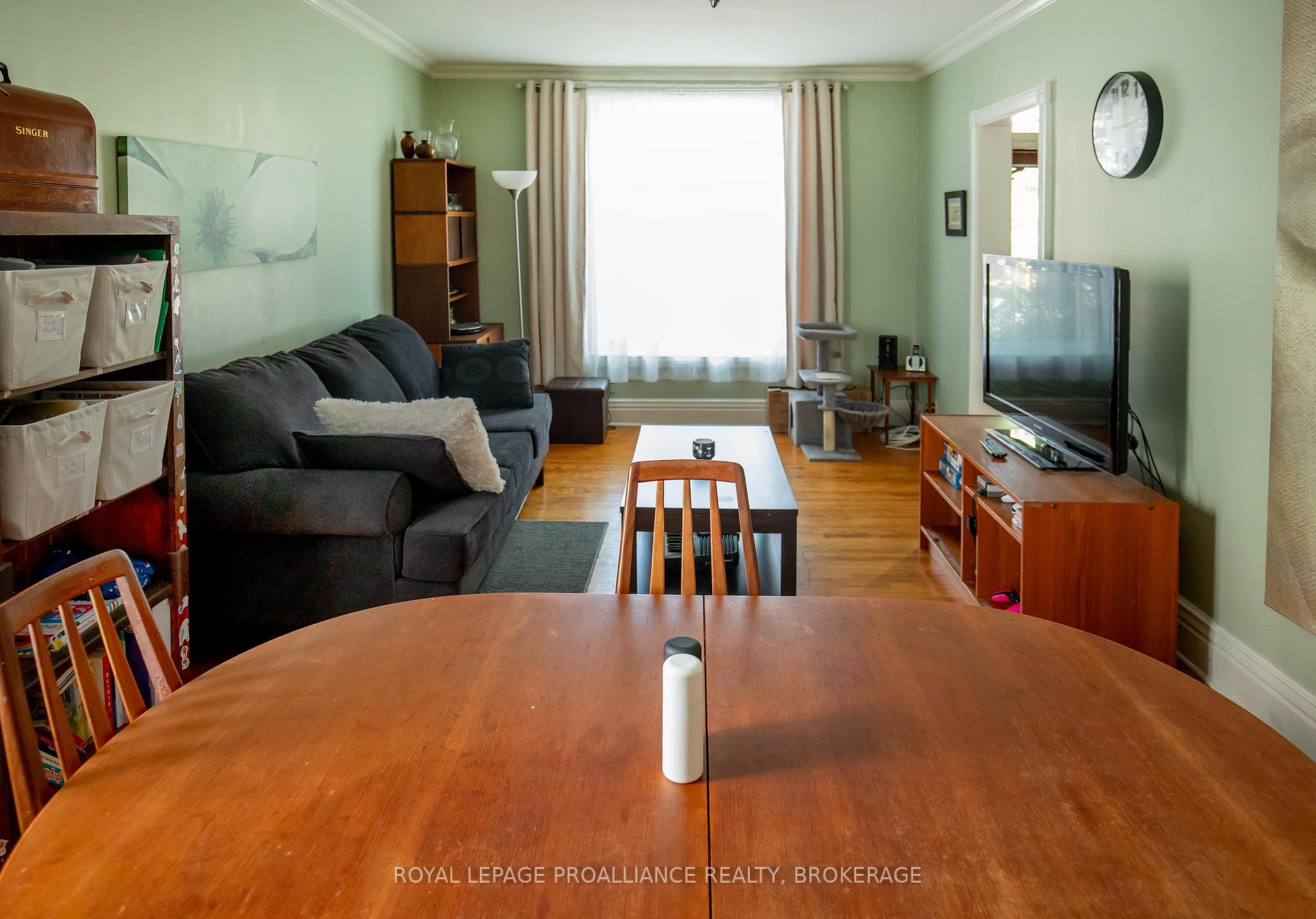Photo 6 of 38 York Street, Kingston, East of Sir John A. Blvd — HOMEH