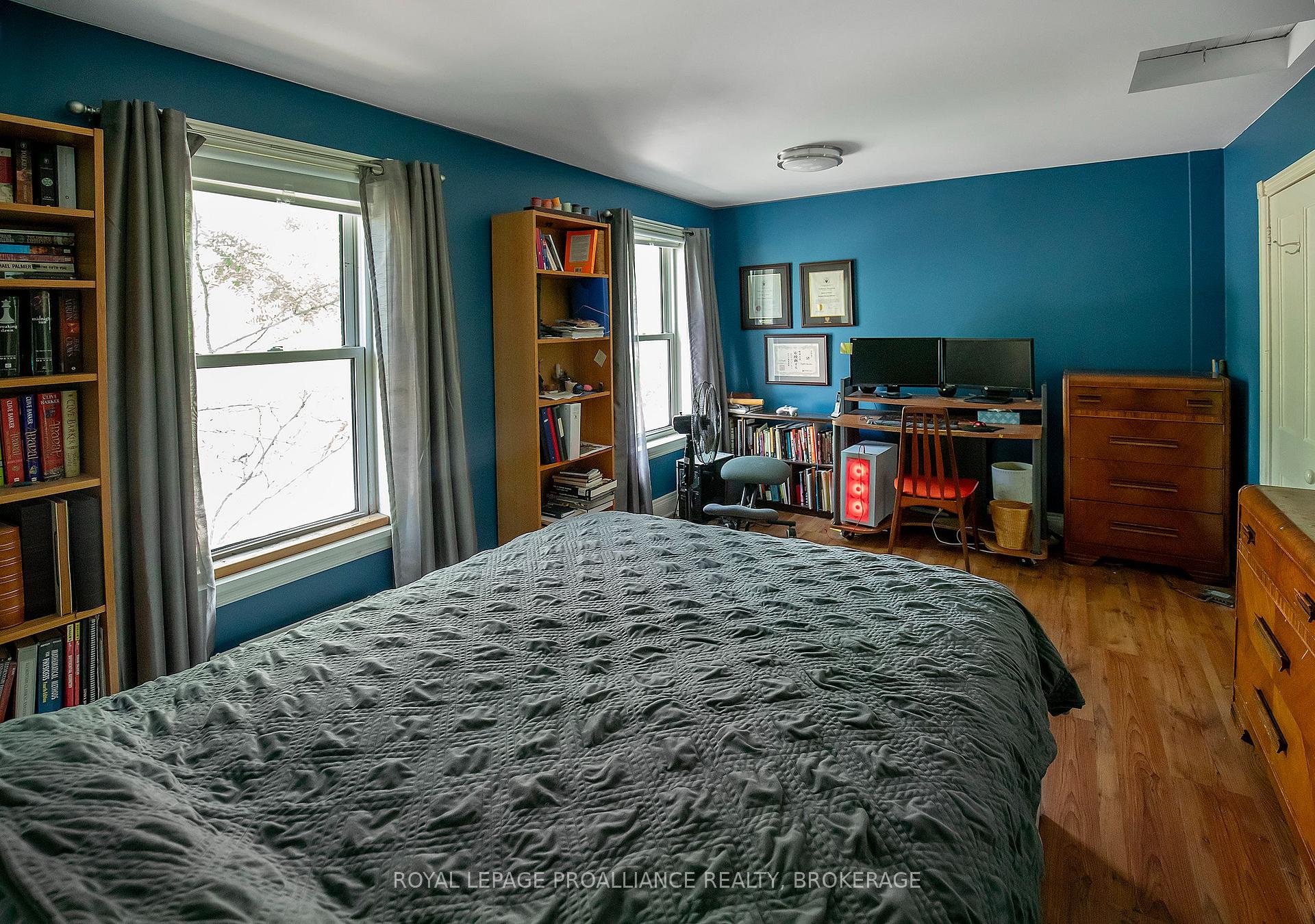 Photo 12 of 38 York Street, Kingston, East of Sir John A. Blvd — HOMEH