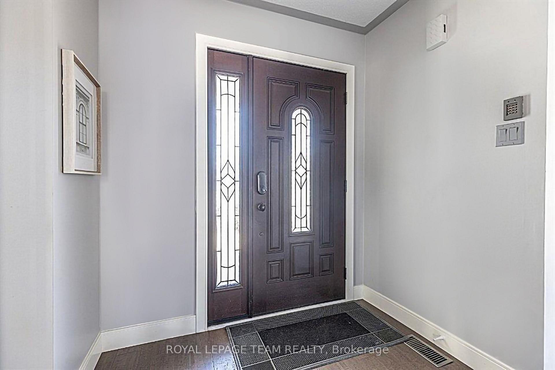 Photo 2 of 124 Kennevale Drive, Ottawa, Barrhaven - Cedargrove/Fraserdale — HOMEH