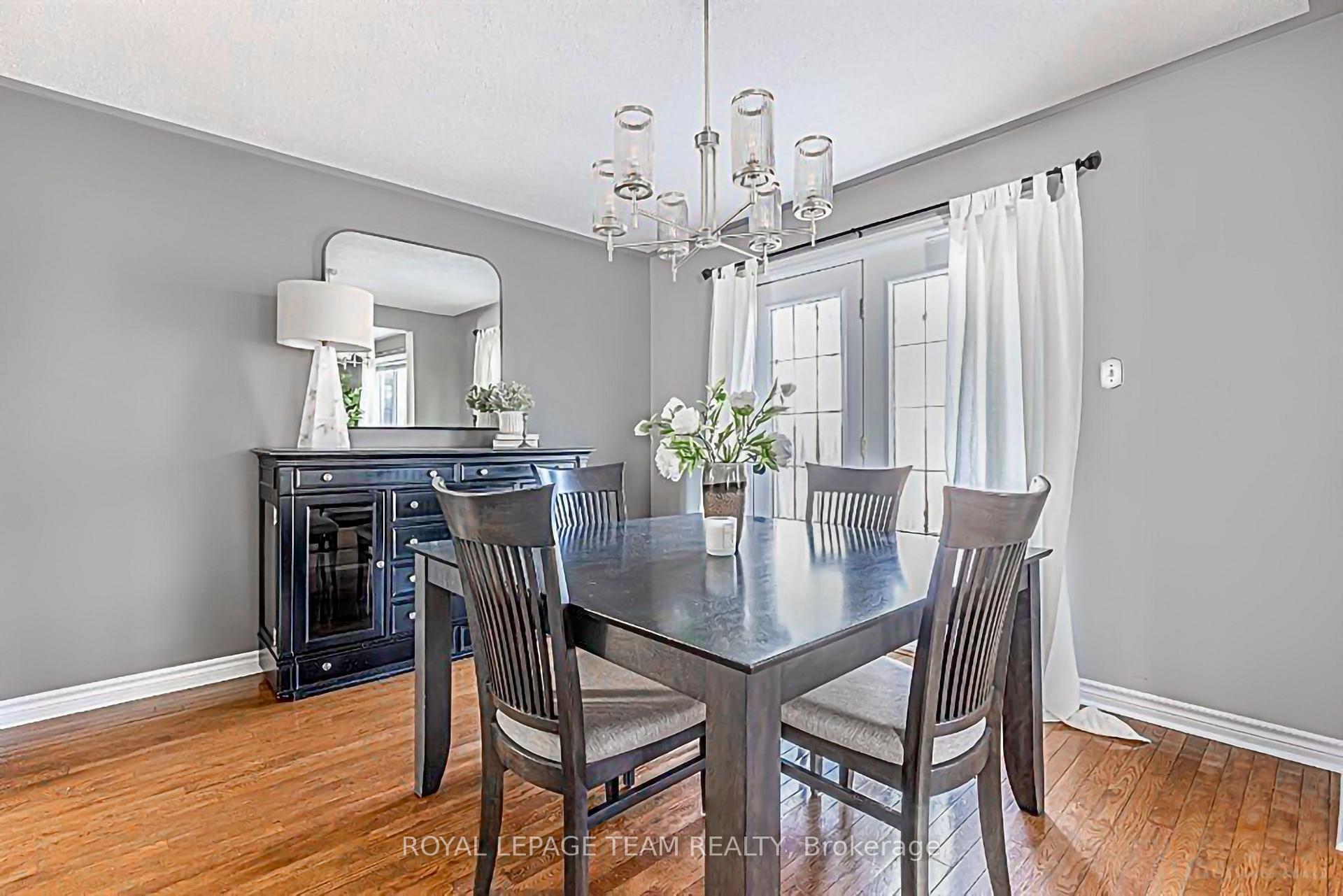 Photo 10 of 124 Kennevale Drive, Ottawa, Barrhaven - Cedargrove/Fraserdale — HOMEH