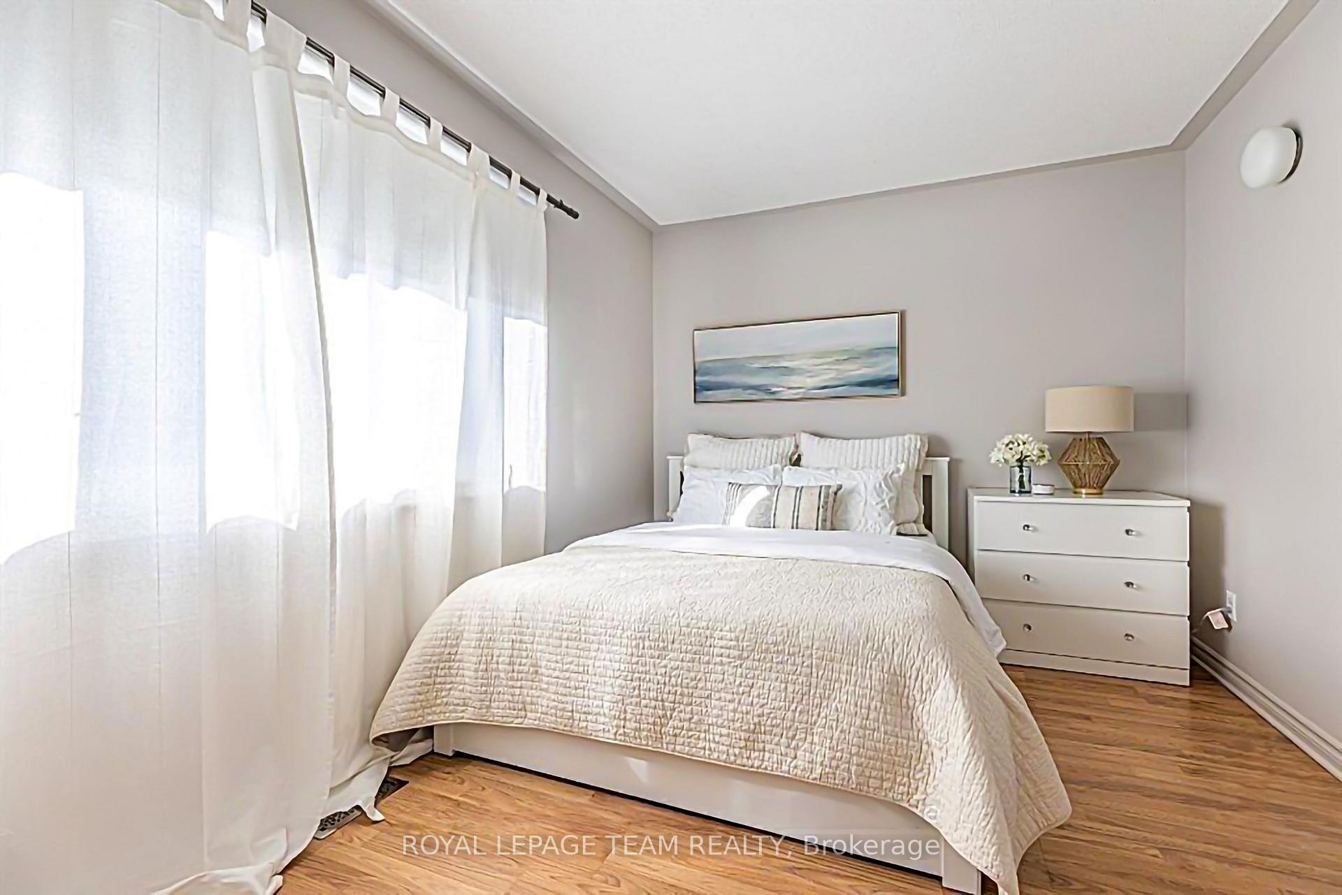 Photo 18 of 124 Kennevale Drive, Ottawa, Barrhaven - Cedargrove/Fraserdale — HOMEH