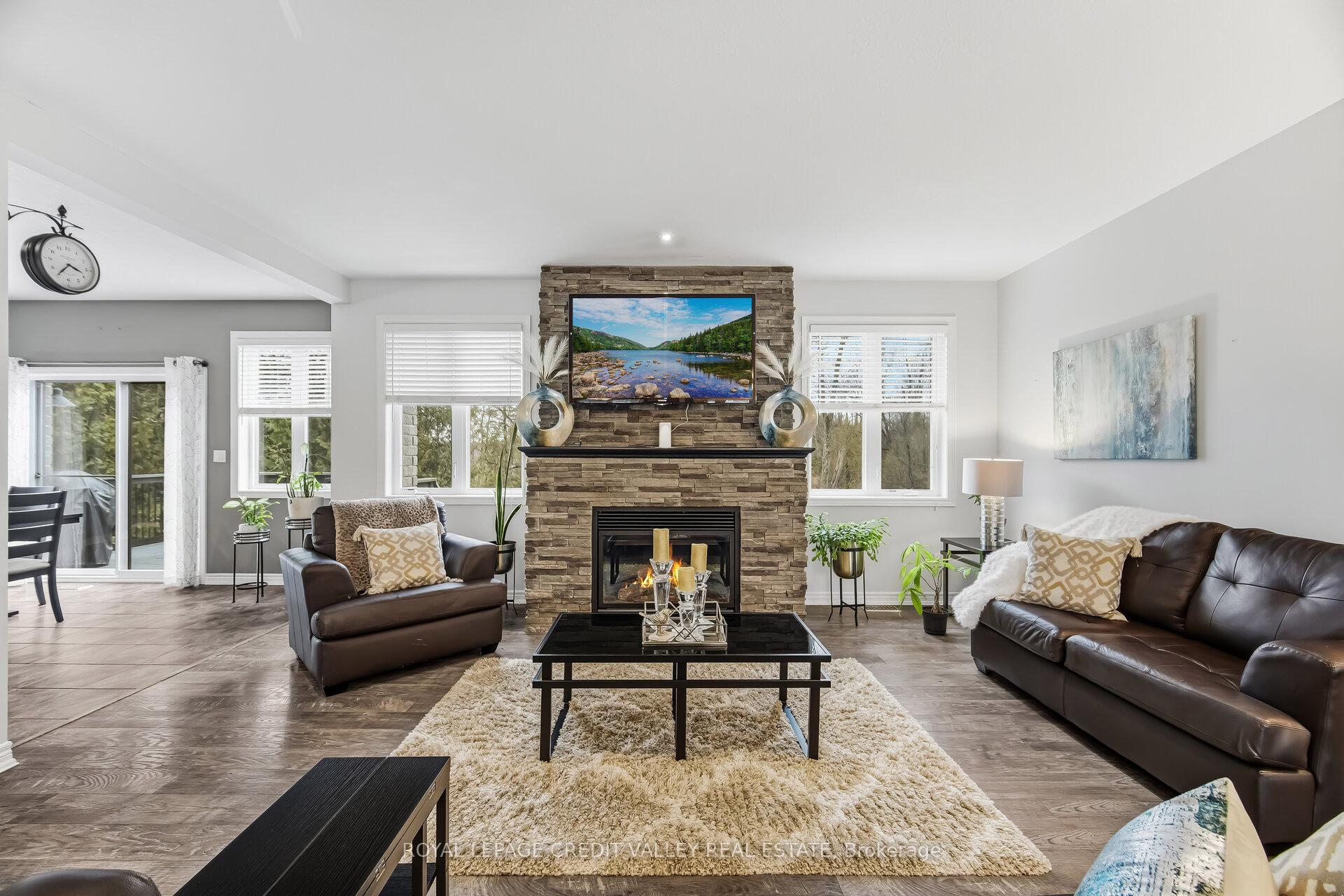 Photo 8 of Unit 60, 580381 Side Road, Chatsworth — HOMEH