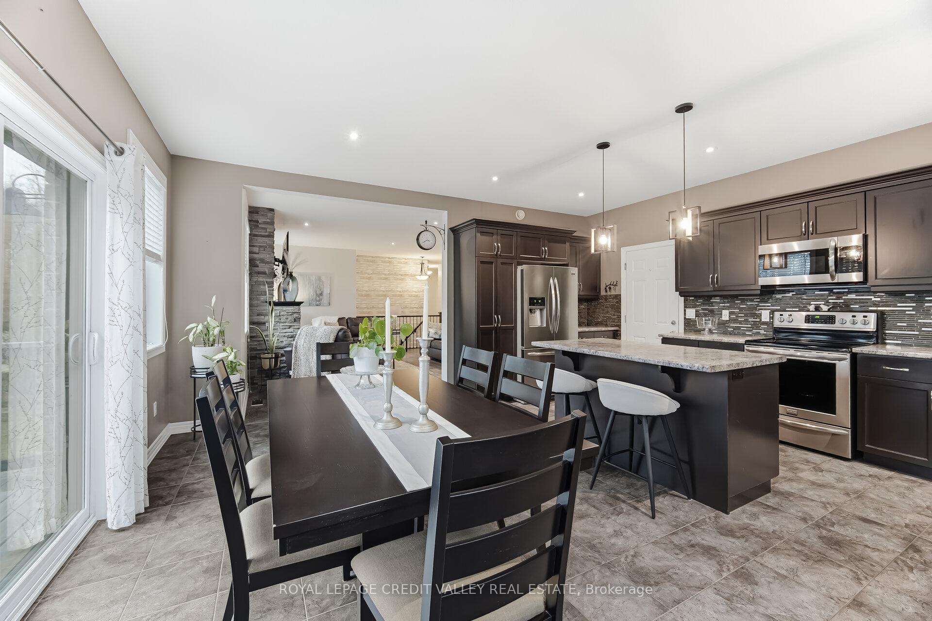 Photo 10 of Unit 60, 580381 Side Road, Chatsworth — HOMEH