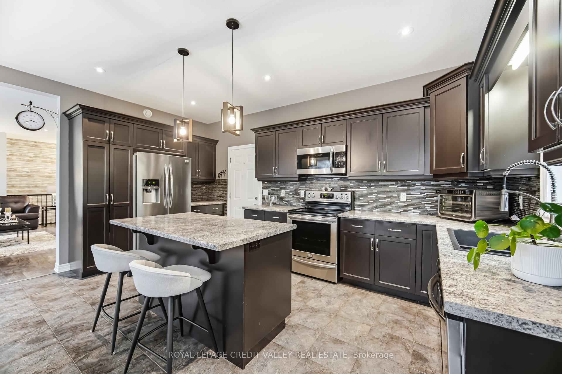 Photo 11 of Unit 60, 580381 Side Road, Chatsworth — HOMEH