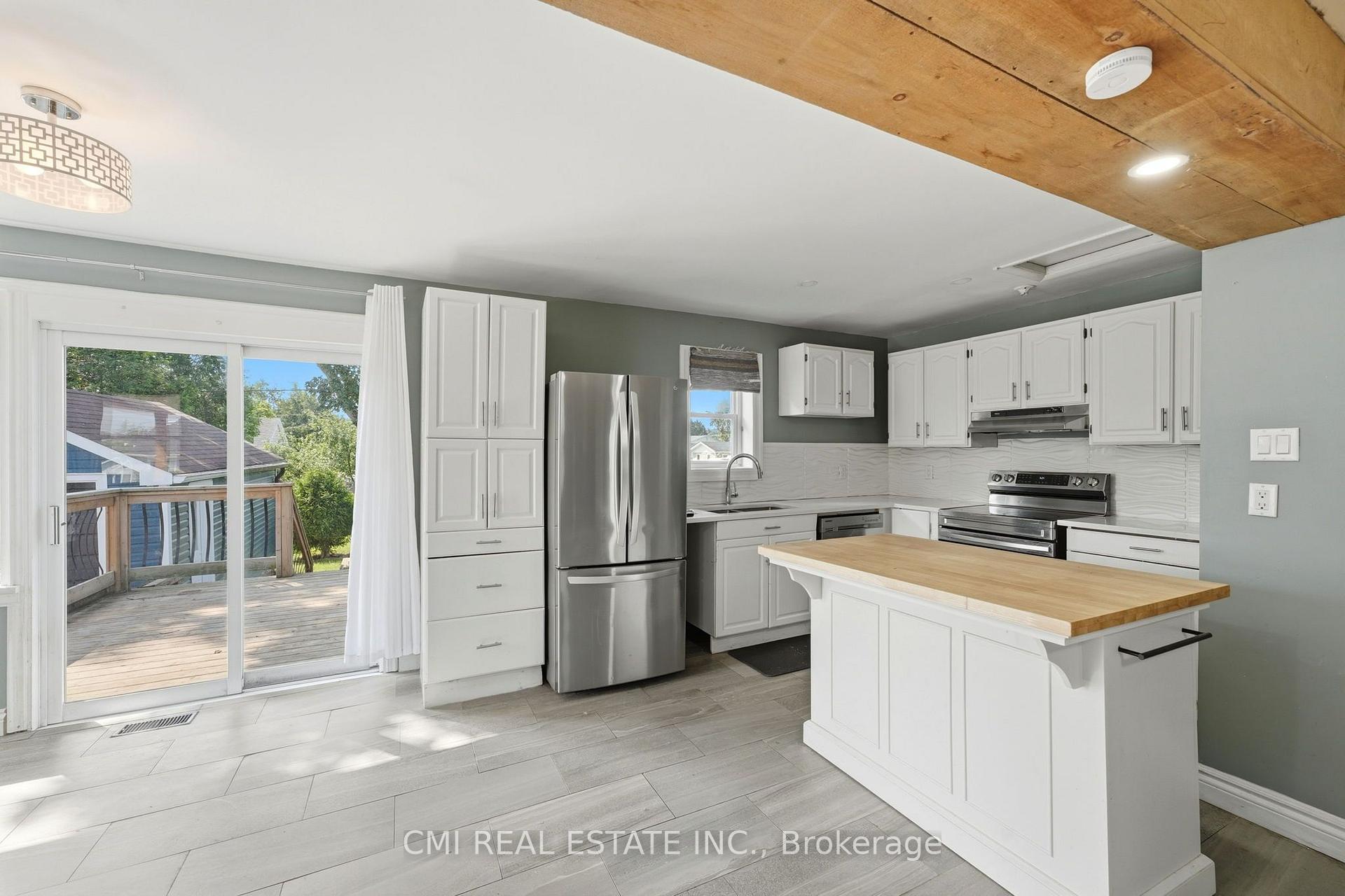 Photo 7 of 355 Joffre Avenue, Renfrew, Renfrew — HOMEH