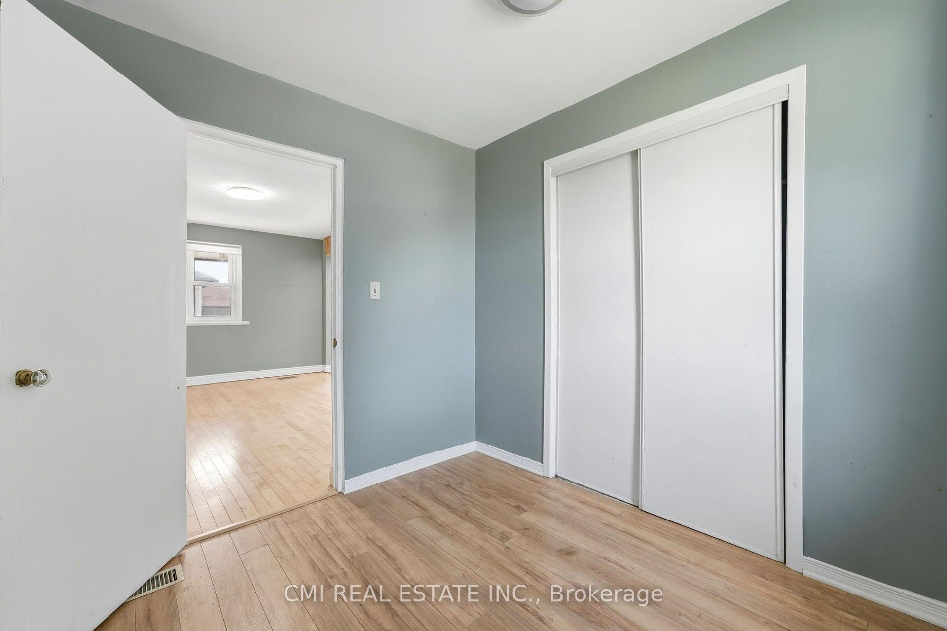 Photo 13 of 355 Joffre Avenue, Renfrew, Renfrew — HOMEH