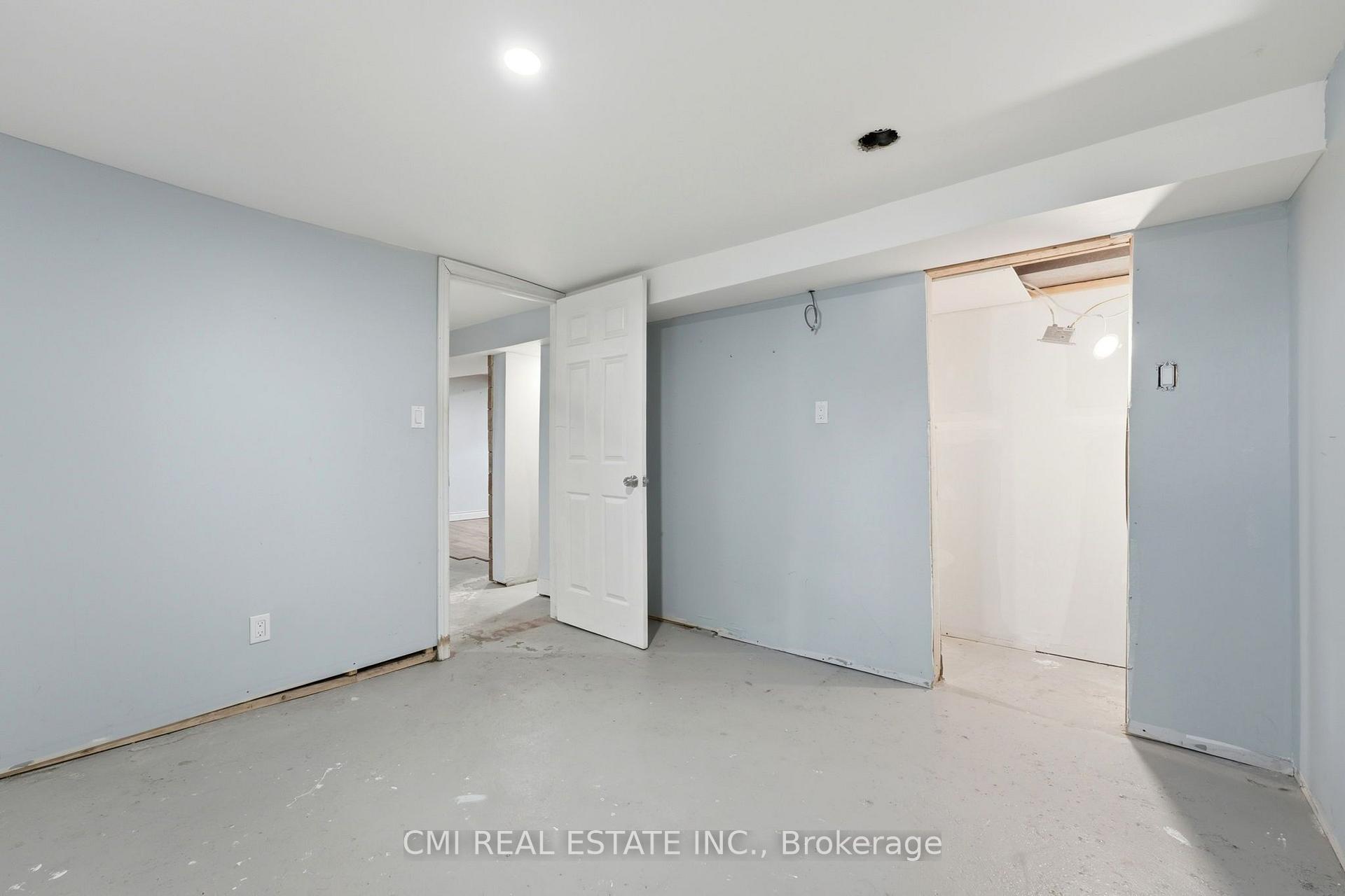 Photo 21 of 355 Joffre Avenue, Renfrew, Renfrew — HOMEH