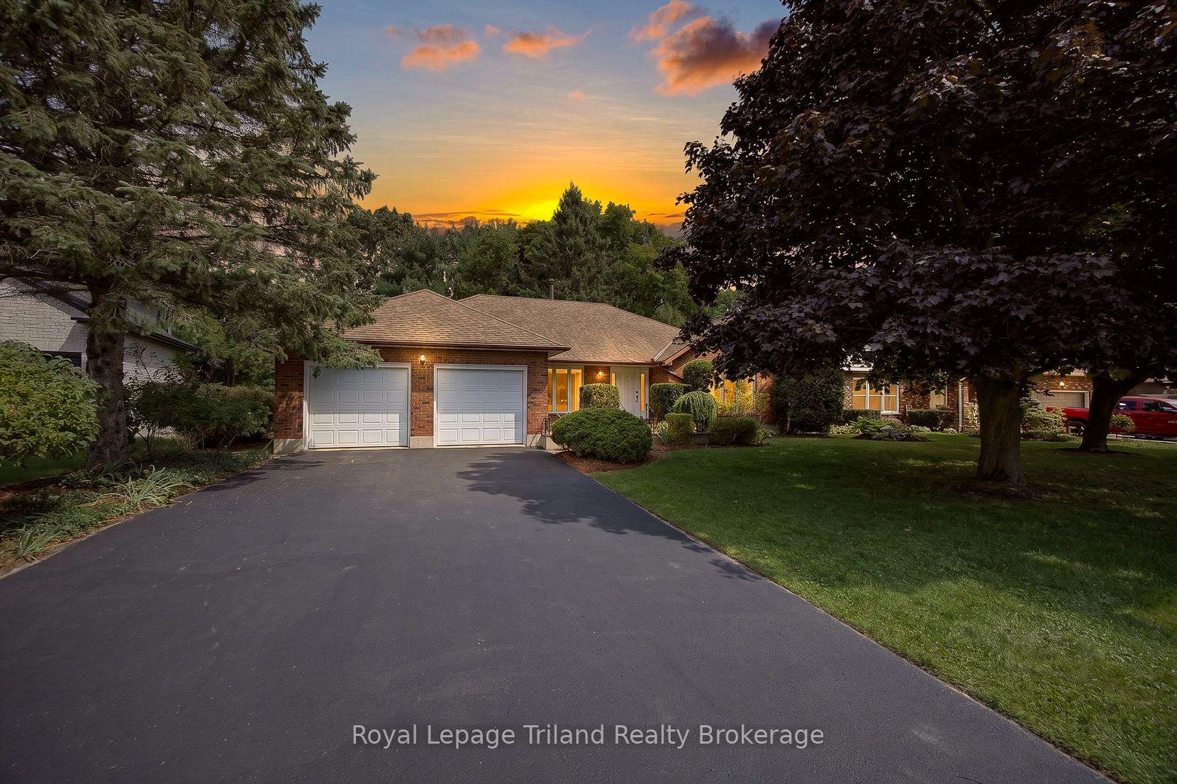 Photo 1 of 39 Clear Valley Drive, Tillsonburg — HOMEH