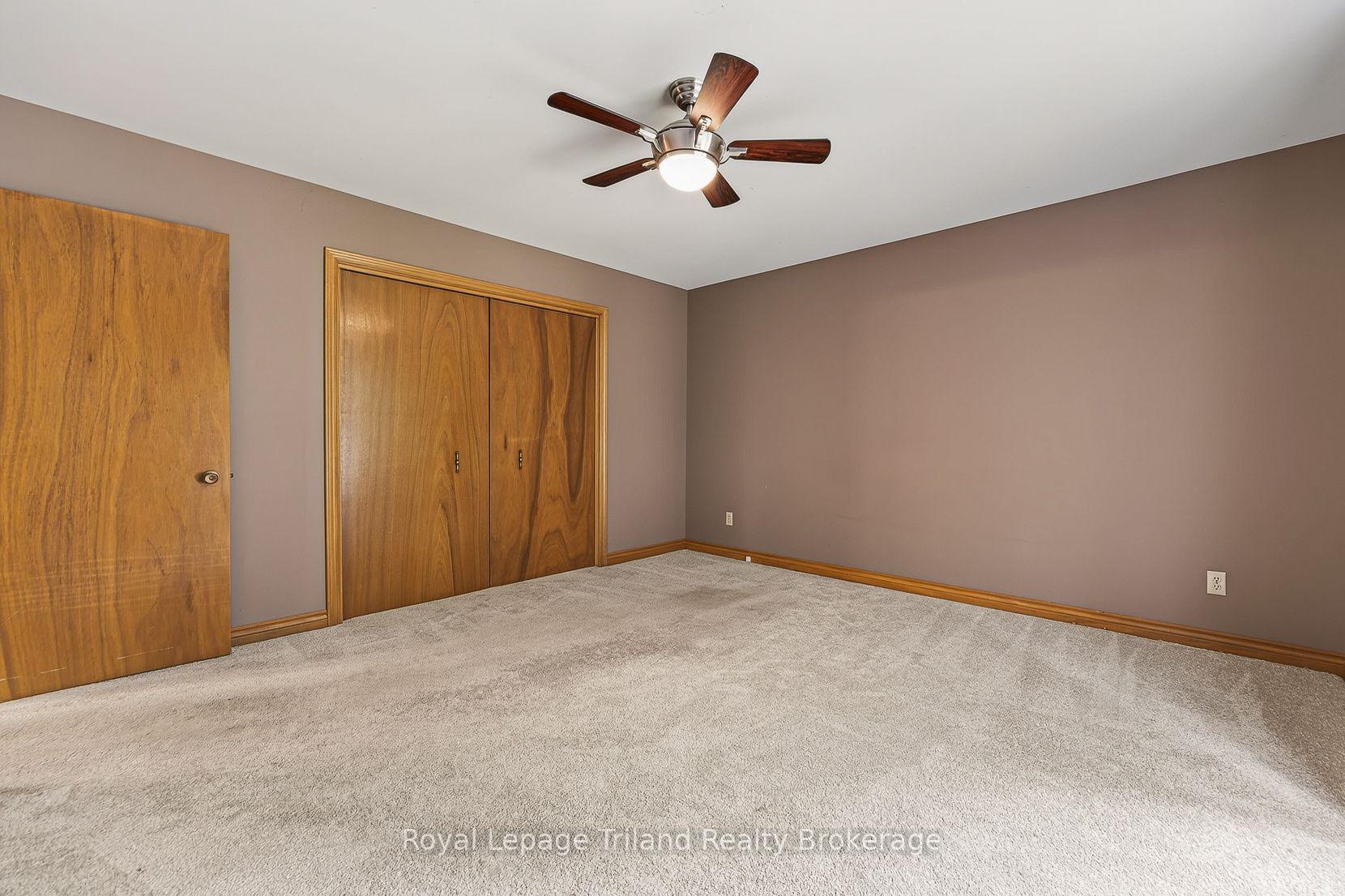 Photo 32 of 39 Clear Valley Drive, Tillsonburg — HOMEH