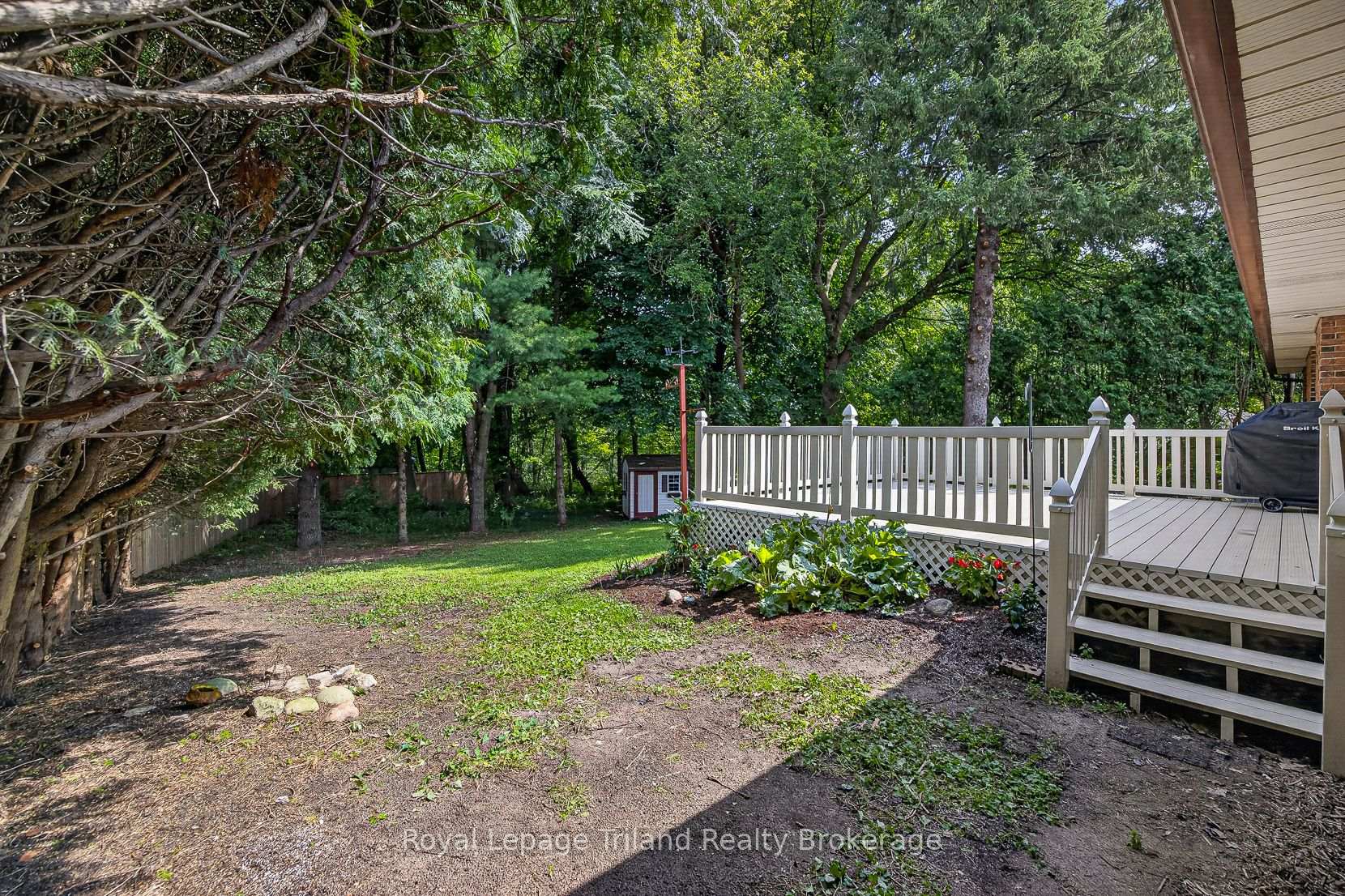 Photo 42 of 39 Clear Valley Drive, Tillsonburg — HOMEH