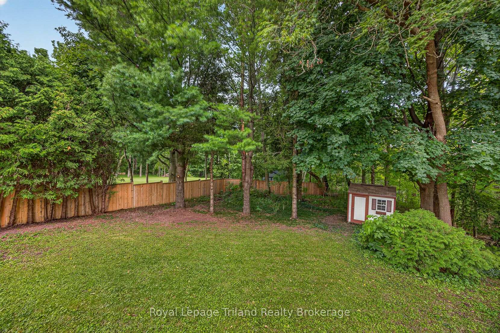 Photo 43 of 39 Clear Valley Drive, Tillsonburg — HOMEH