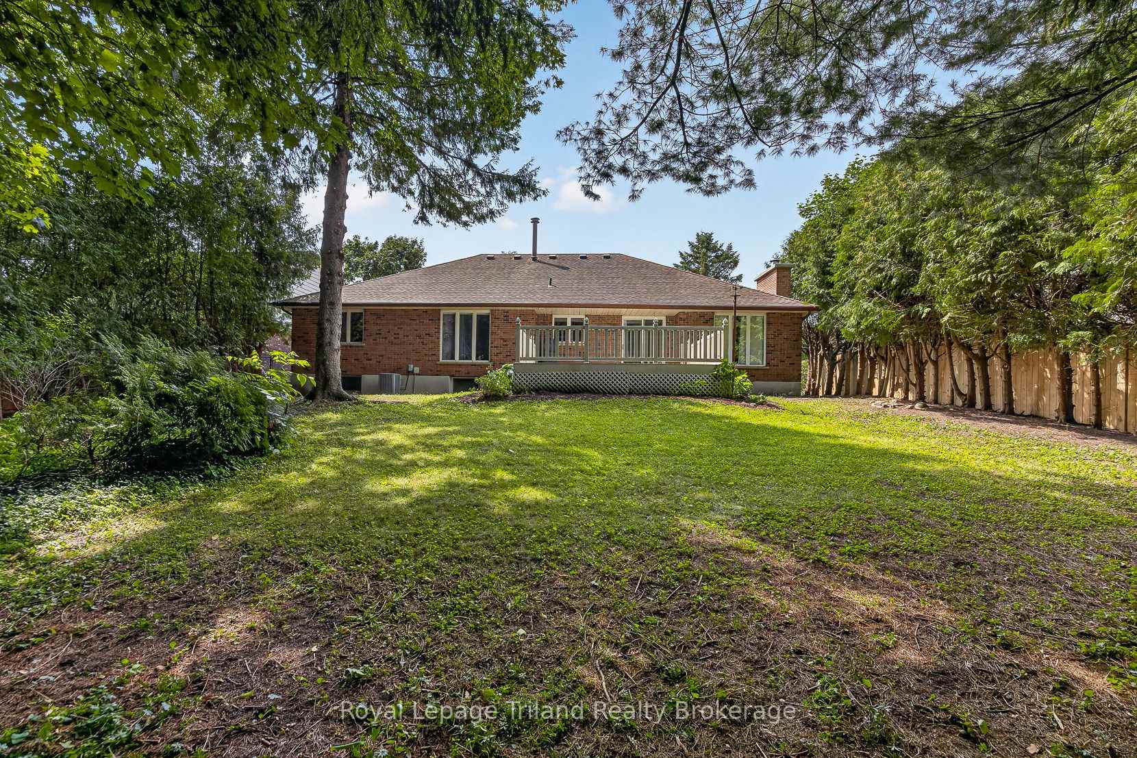 Photo 45 of 39 Clear Valley Drive, Tillsonburg — HOMEH