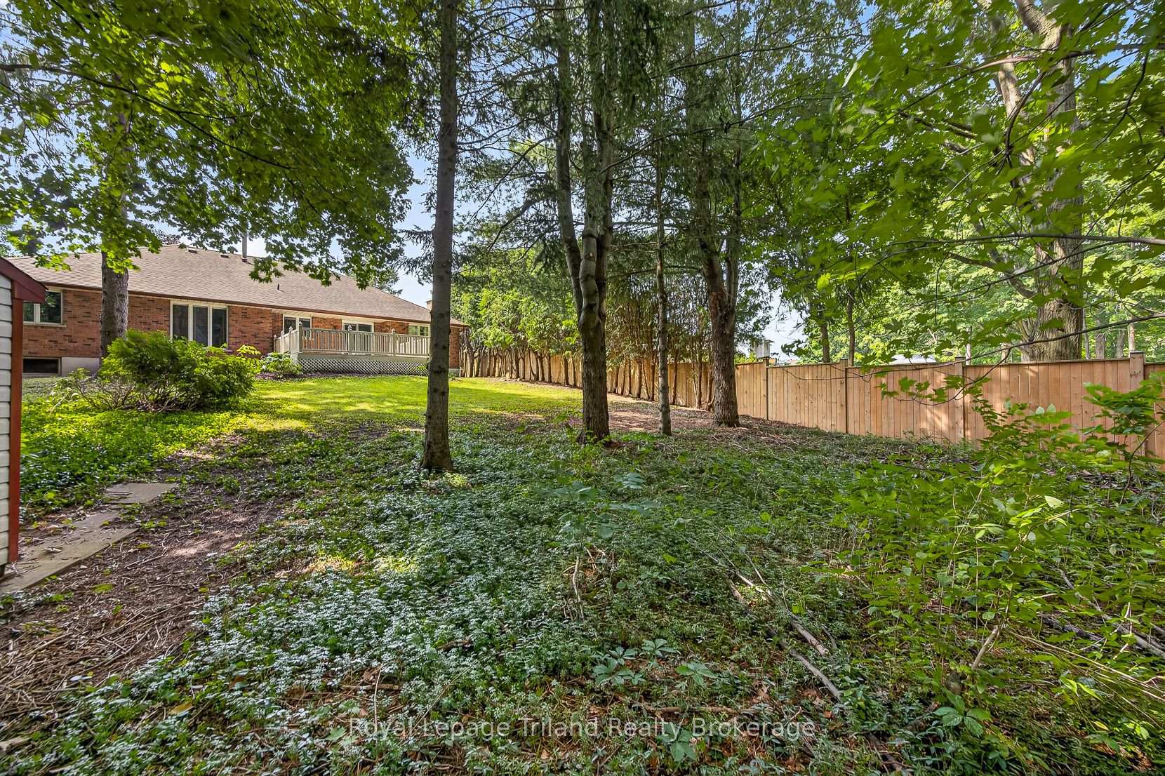 Photo 47 of 39 Clear Valley Drive, Tillsonburg — HOMEH