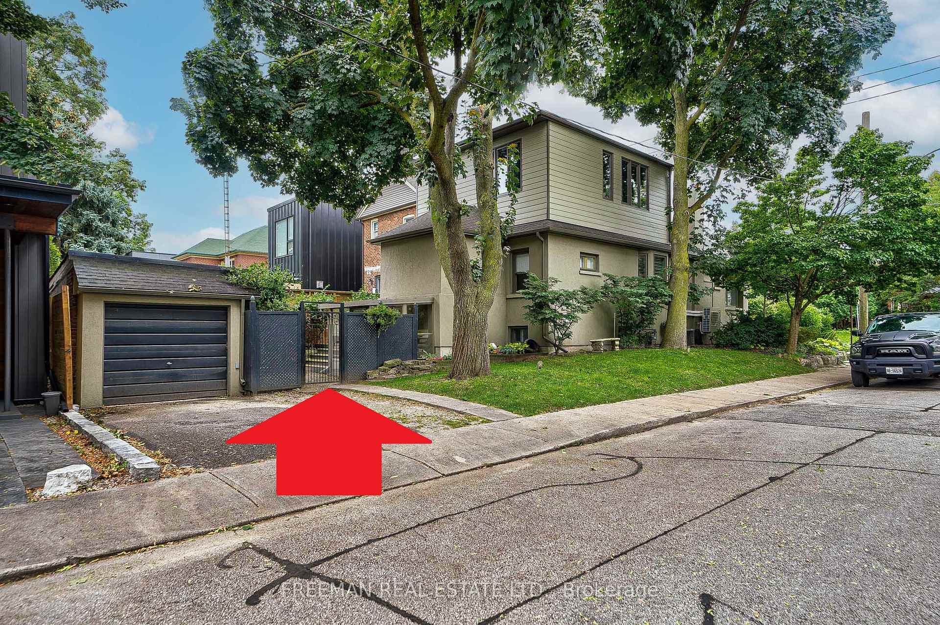 Photo 19 of Unit B, 351 Windermere Avenue, Toronto, High Park-Swansea — HOMEH