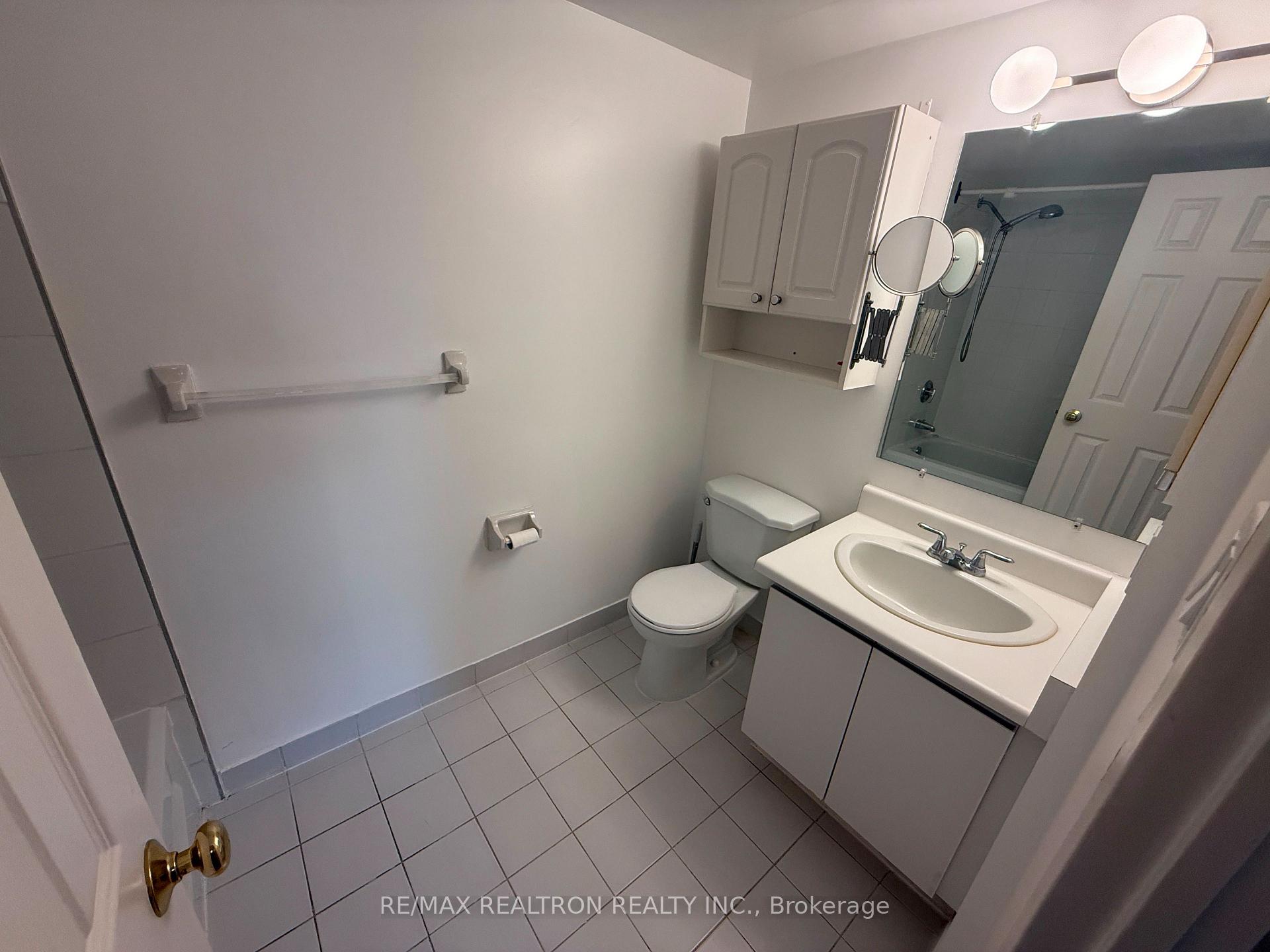 Photo 19 of Unit 705, 20 Baif Boulevard, Richmond Hill, North Richvale — HOMEH