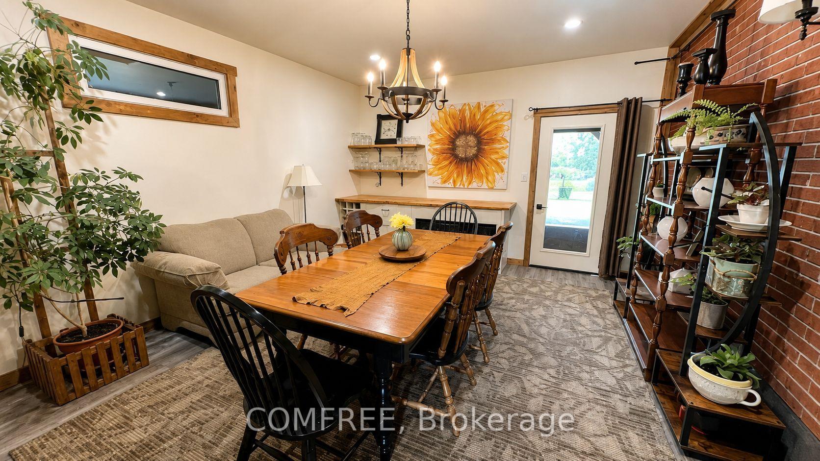Photo 8 of 192 Clarchris Road, Tay Valley, Bathurst/Burgess & Sherbrooke (Bathurst) Twp — HOMEH