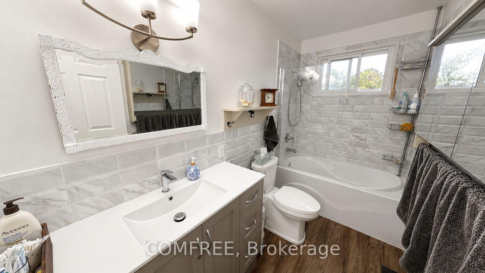 Photo 17 of 192 Clarchris Road, Tay Valley, Bathurst/Burgess & Sherbrooke (Bathurst) Twp — HOMEH