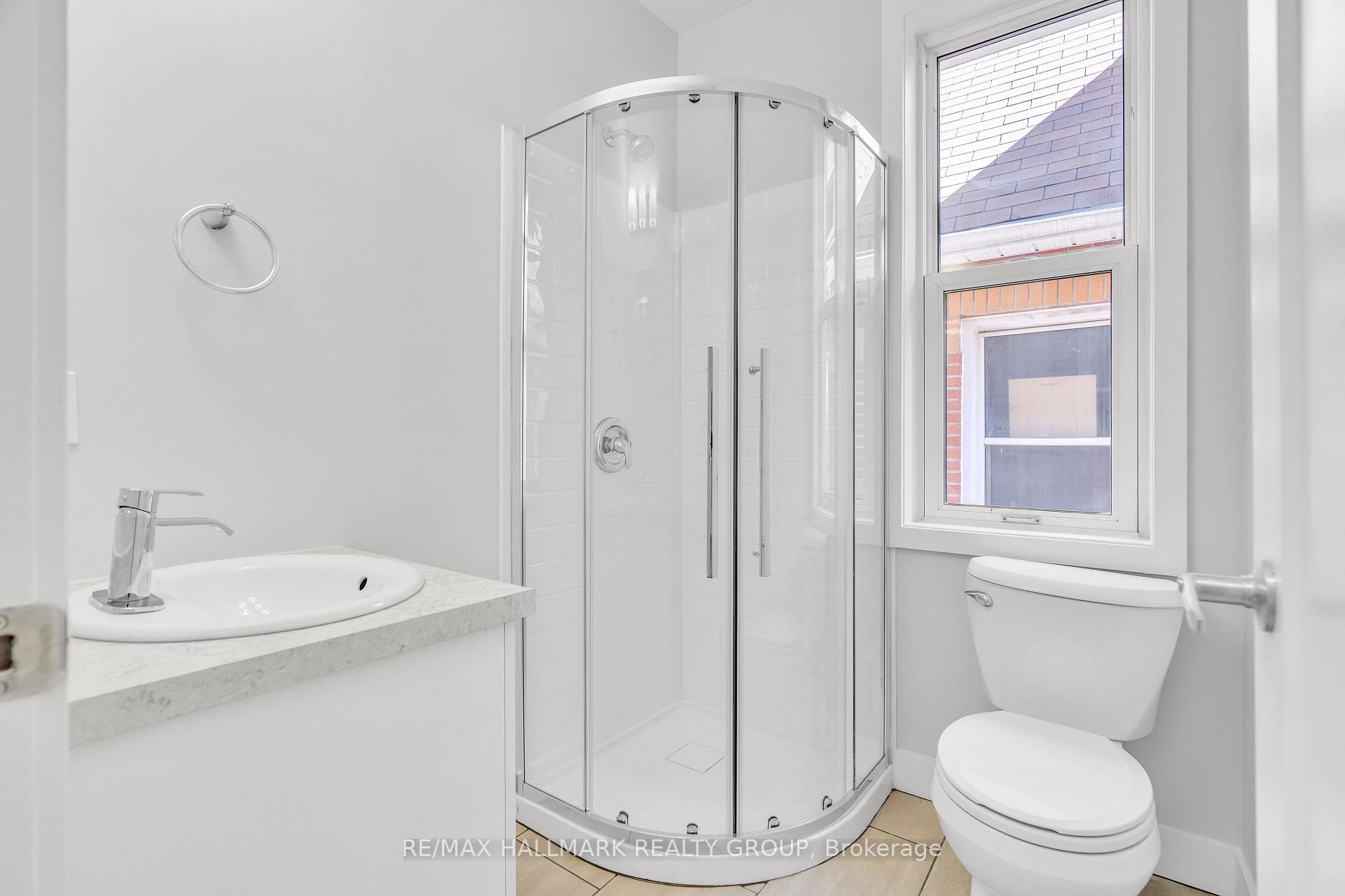 Photo 8 of Unit 3, 261 Somerset Street E, Ottawa, Ottawa Centre — HOMEH