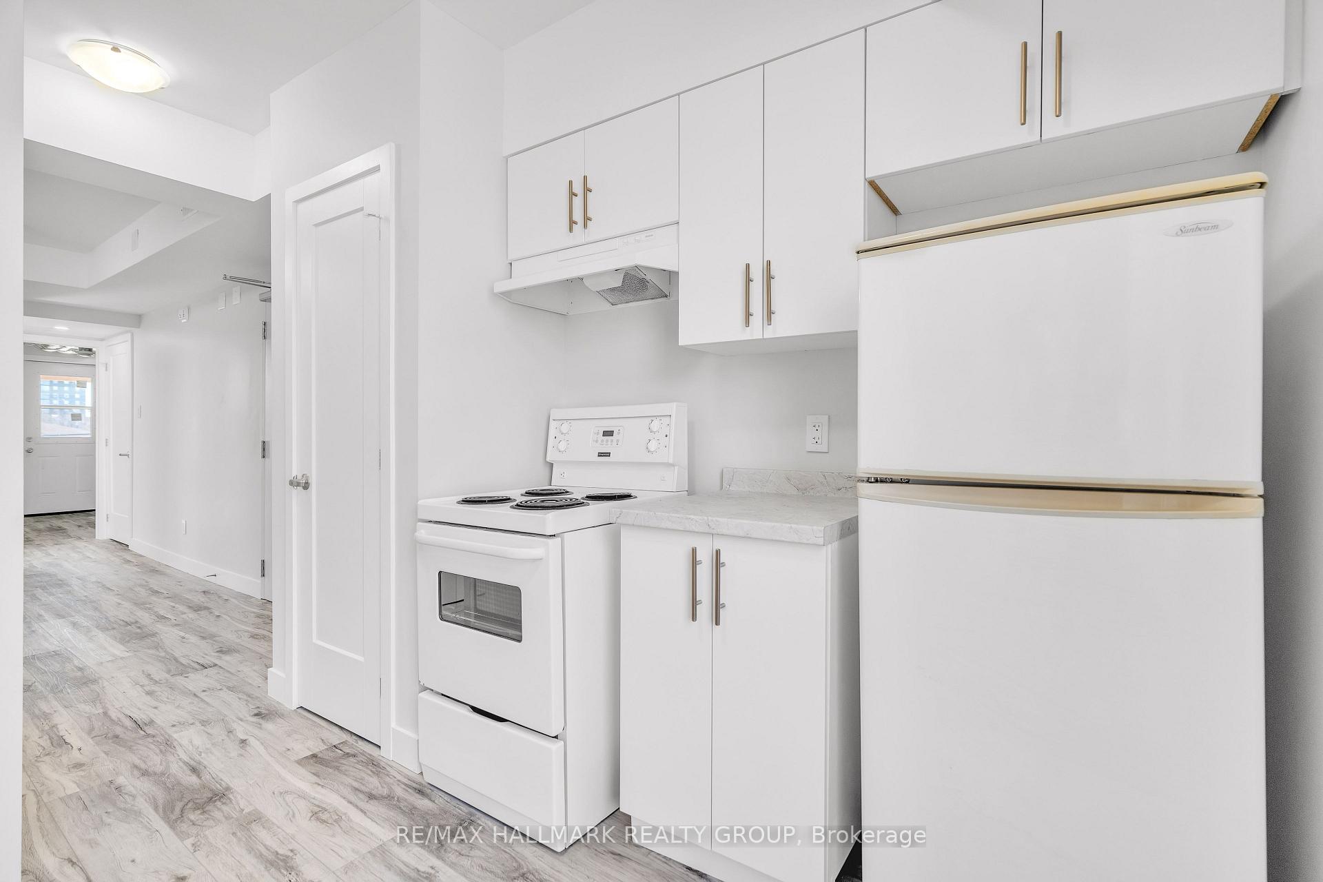 Photo 9 of Unit 3, 261 Somerset Street E, Ottawa, Ottawa Centre — HOMEH