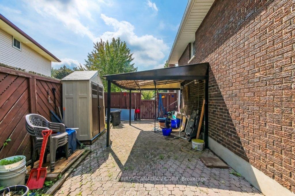 Photo 23 of 30 Scotchmere Crescent, London, South X — HOMEH