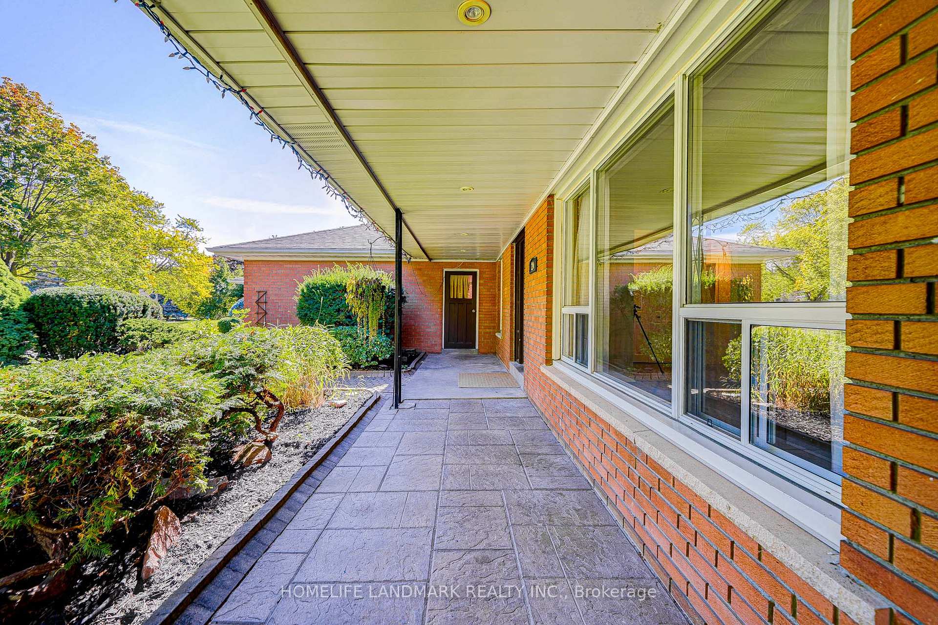Photo 4 of 20 Goodview Road, North York, Don Valley Village — HOMEH