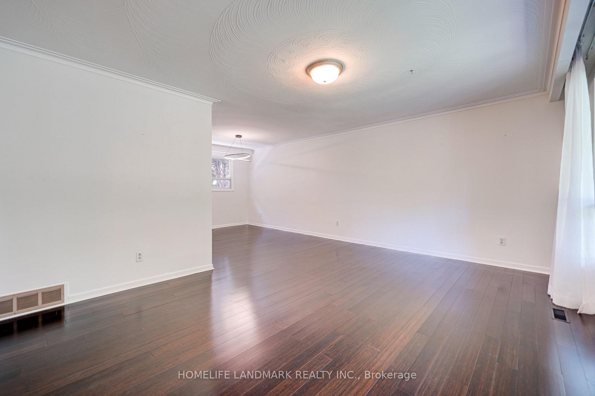 Photo 8 of 20 Goodview Road, North York, Don Valley Village — HOMEH