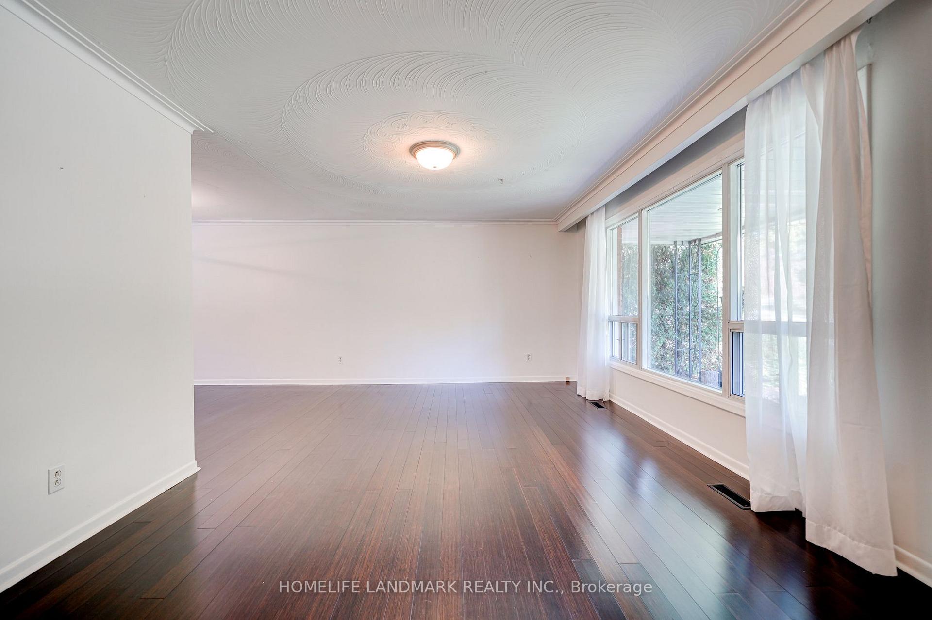 Photo 7 of 20 Goodview Road, North York, Don Valley Village — HOMEH
