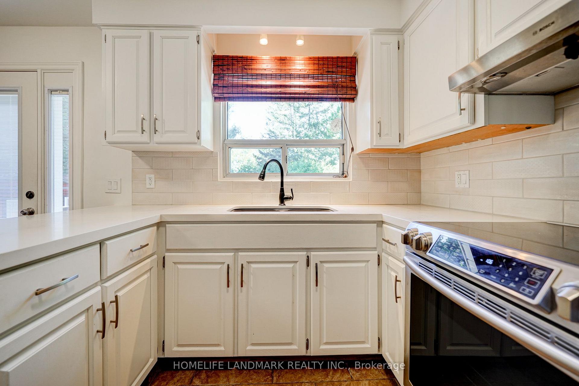 Photo 14 of 20 Goodview Road, North York, Don Valley Village — HOMEH
