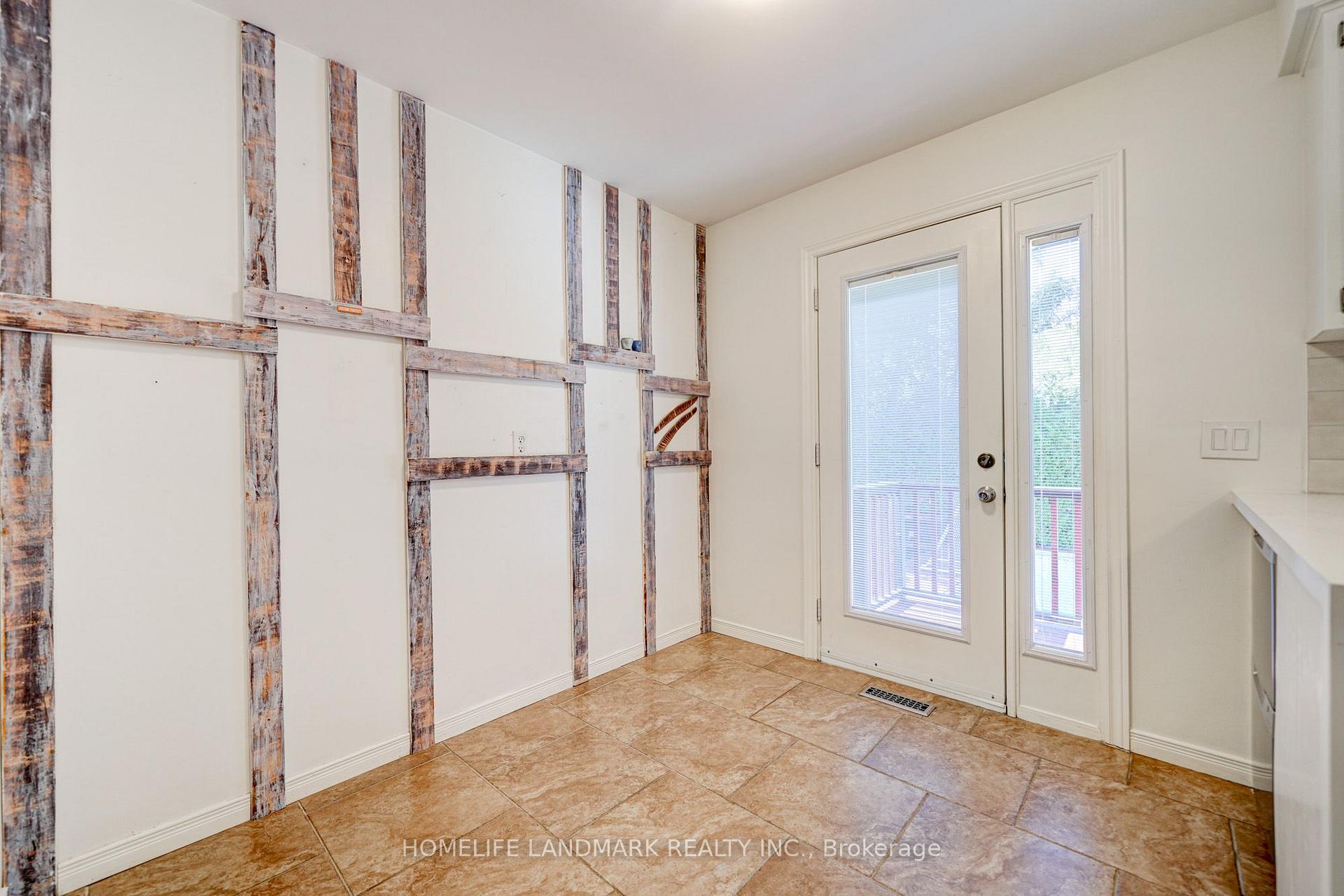 Photo 17 of 20 Goodview Road, North York, Don Valley Village — HOMEH