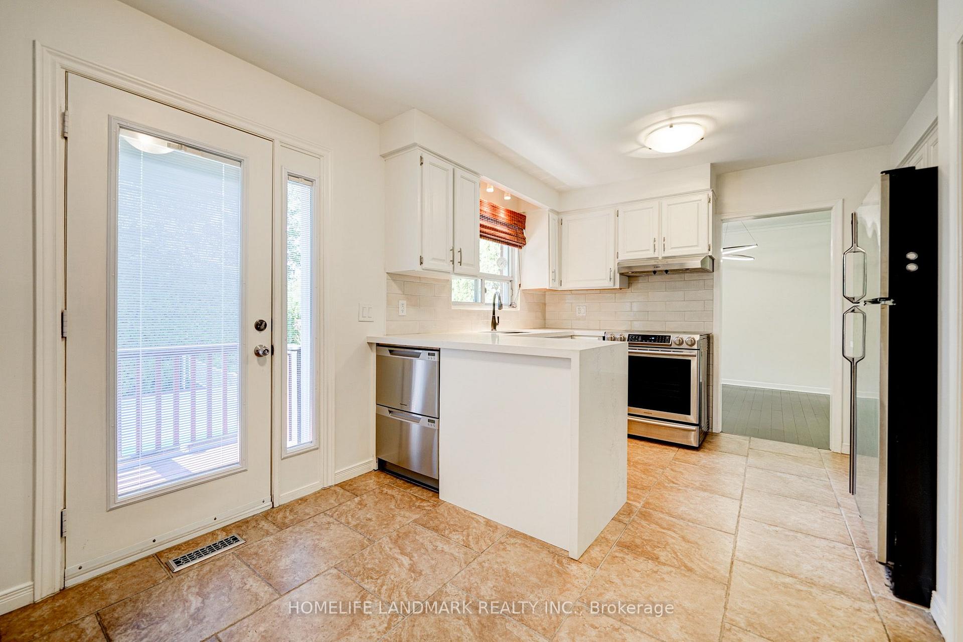 Photo 19 of 20 Goodview Road, North York, Don Valley Village — HOMEH