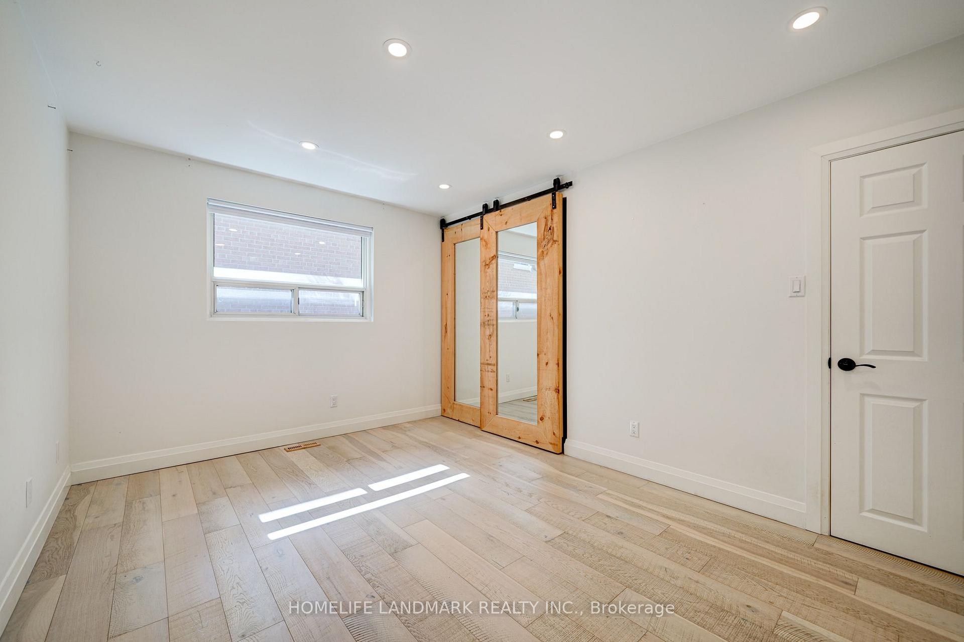Photo 24 of 20 Goodview Road, North York, Don Valley Village — HOMEH