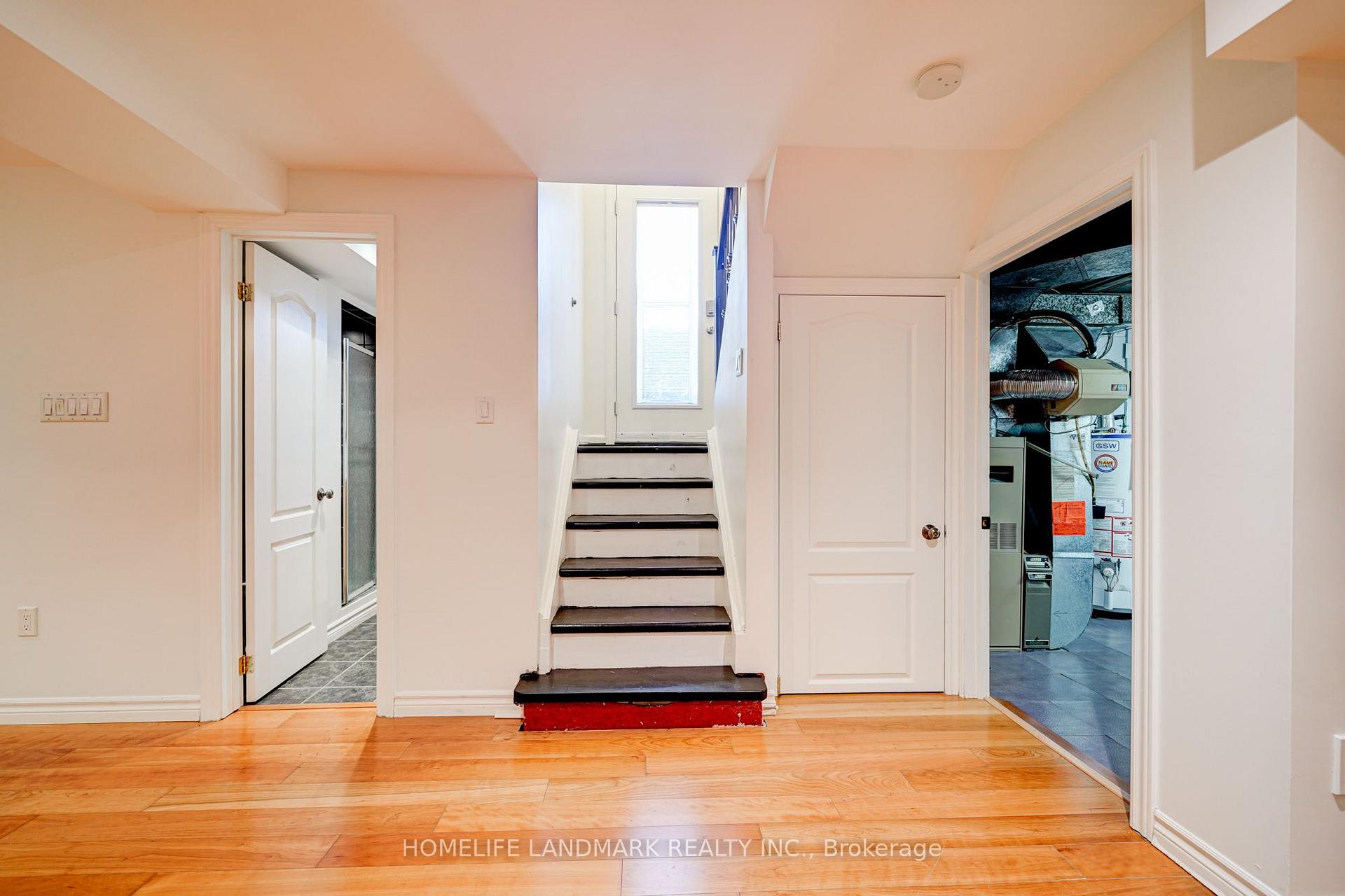 Photo 31 of 20 Goodview Road, North York, Don Valley Village — HOMEH
