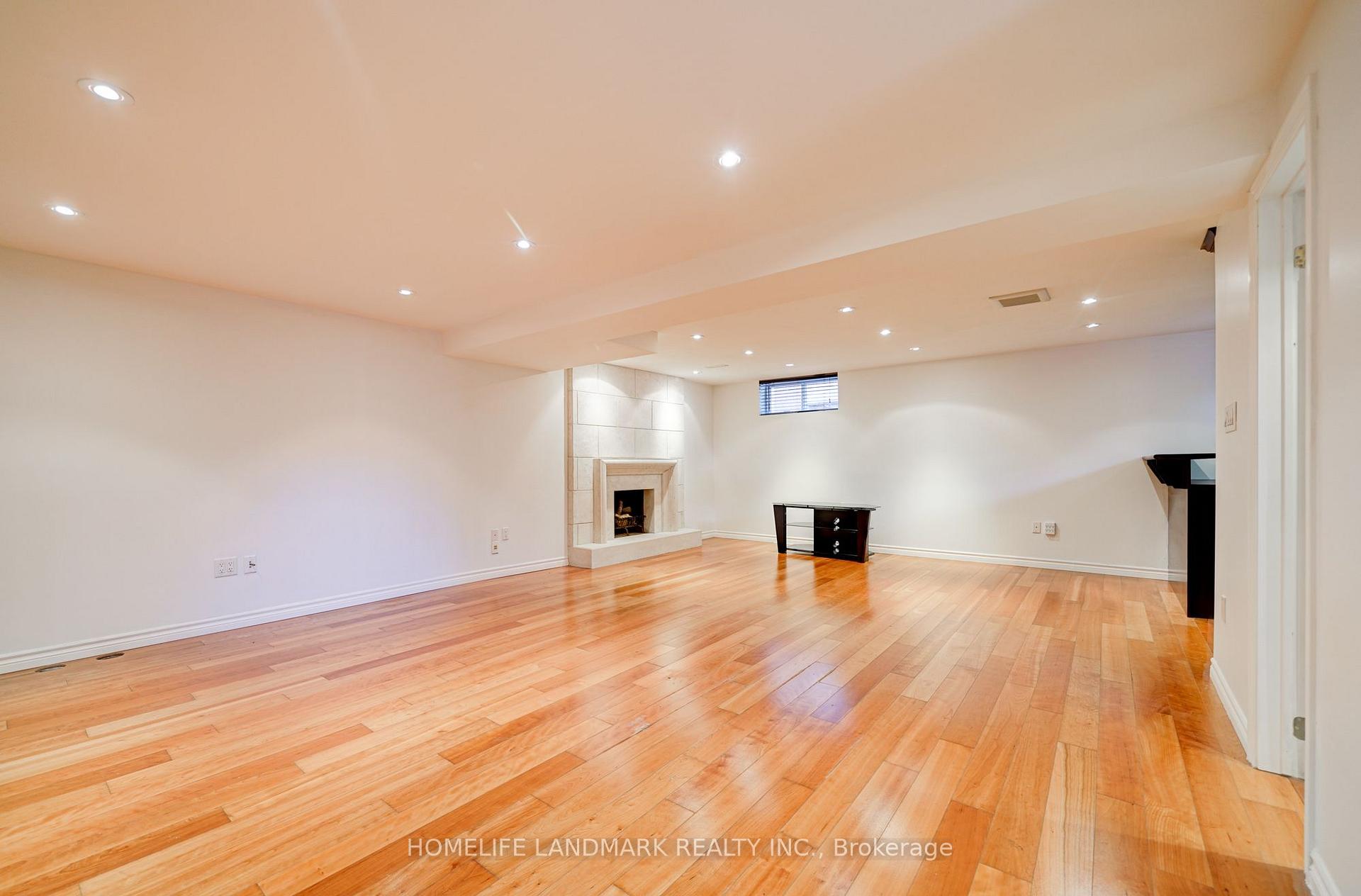 Photo 32 of 20 Goodview Road, North York, Don Valley Village — HOMEH