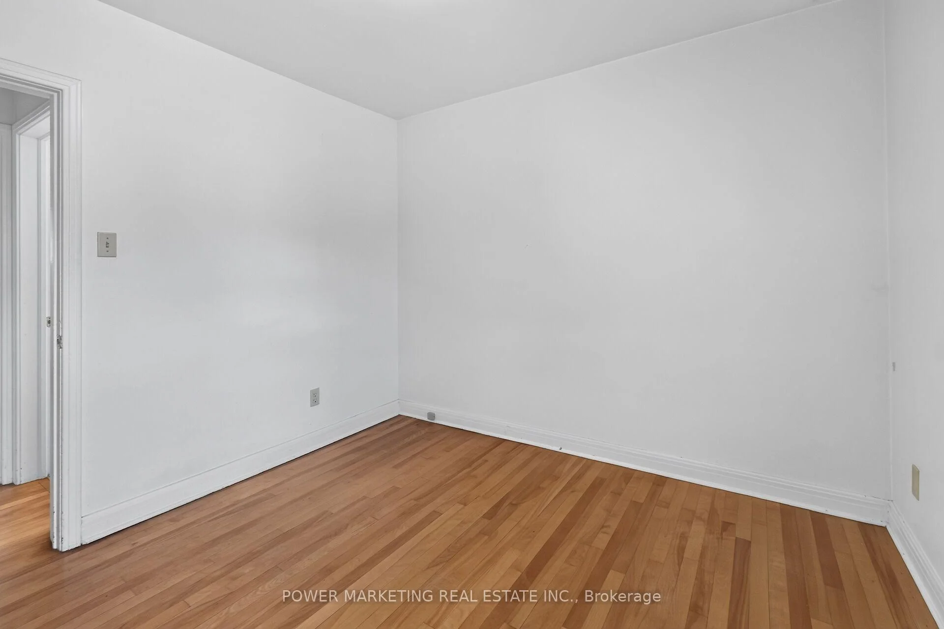 Photo 27 of 535 Dunbrack Street, Ottawa, Overbrook/Castle Heights — HOMEH
