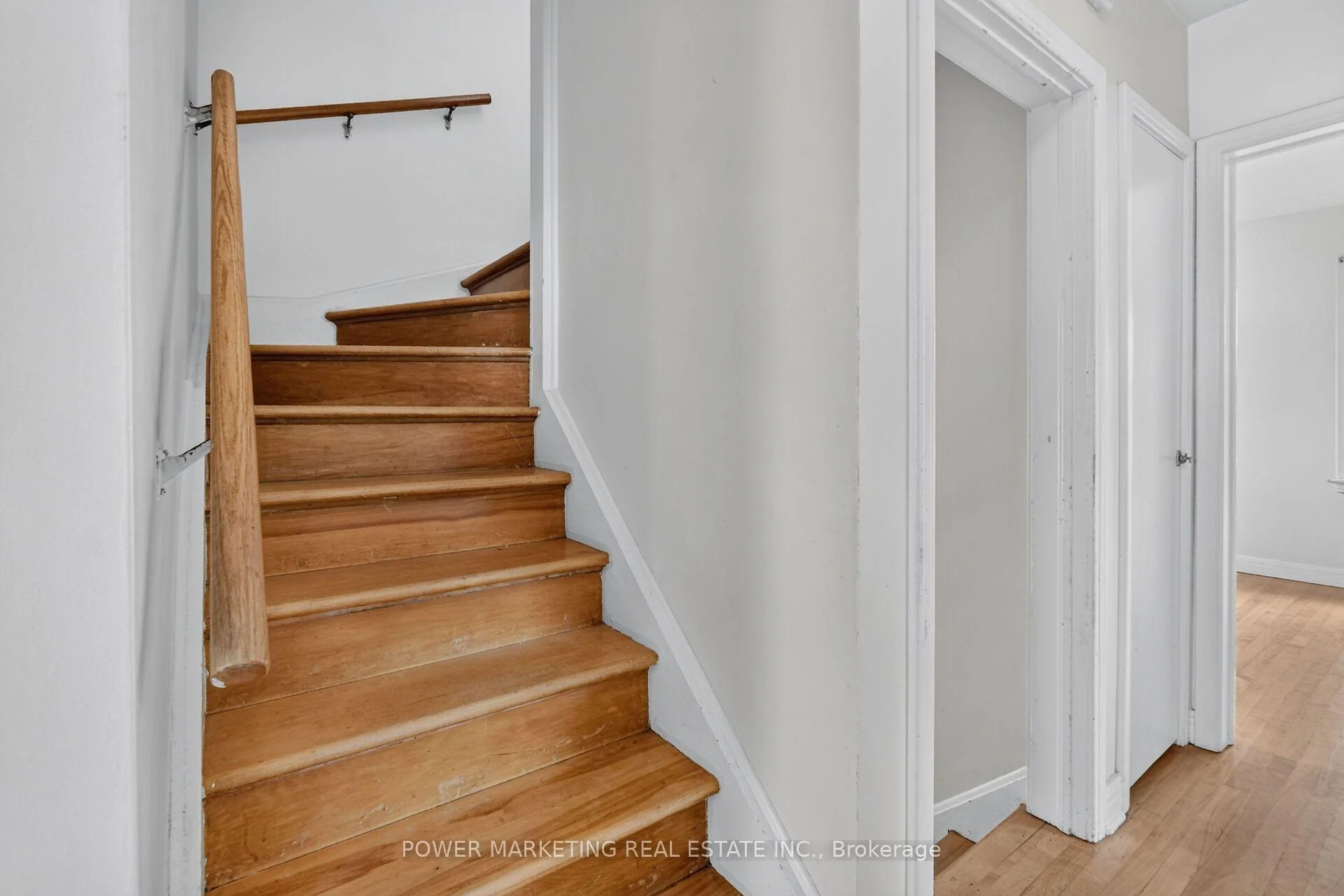 Photo 29 of 535 Dunbrack Street, Ottawa, Overbrook/Castle Heights — HOMEH